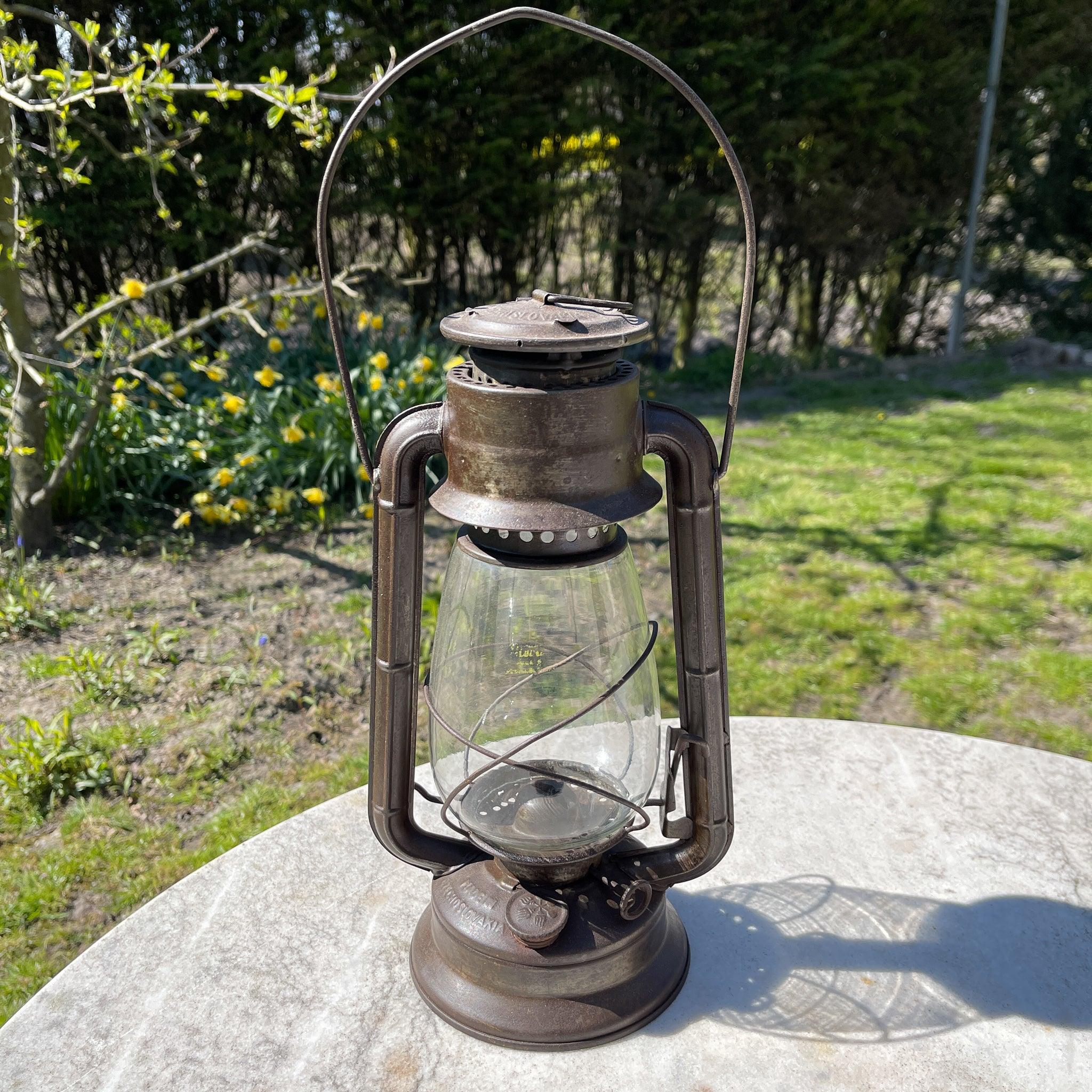 Stormlantaarn petroleum lamp Meva 865 - The Collectionist