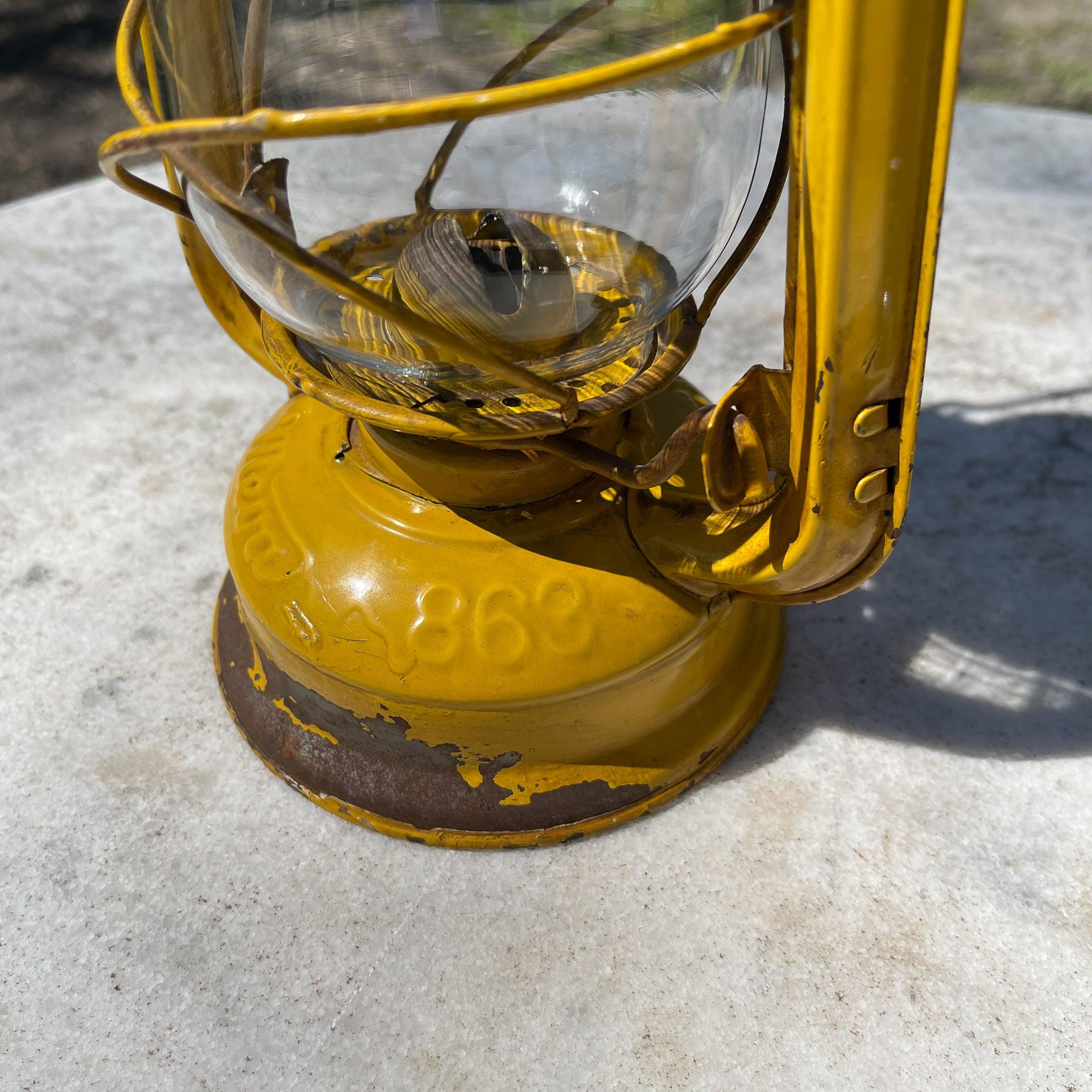 Stormlantaarn petroleumlamp Meva 863 - The Collectionist