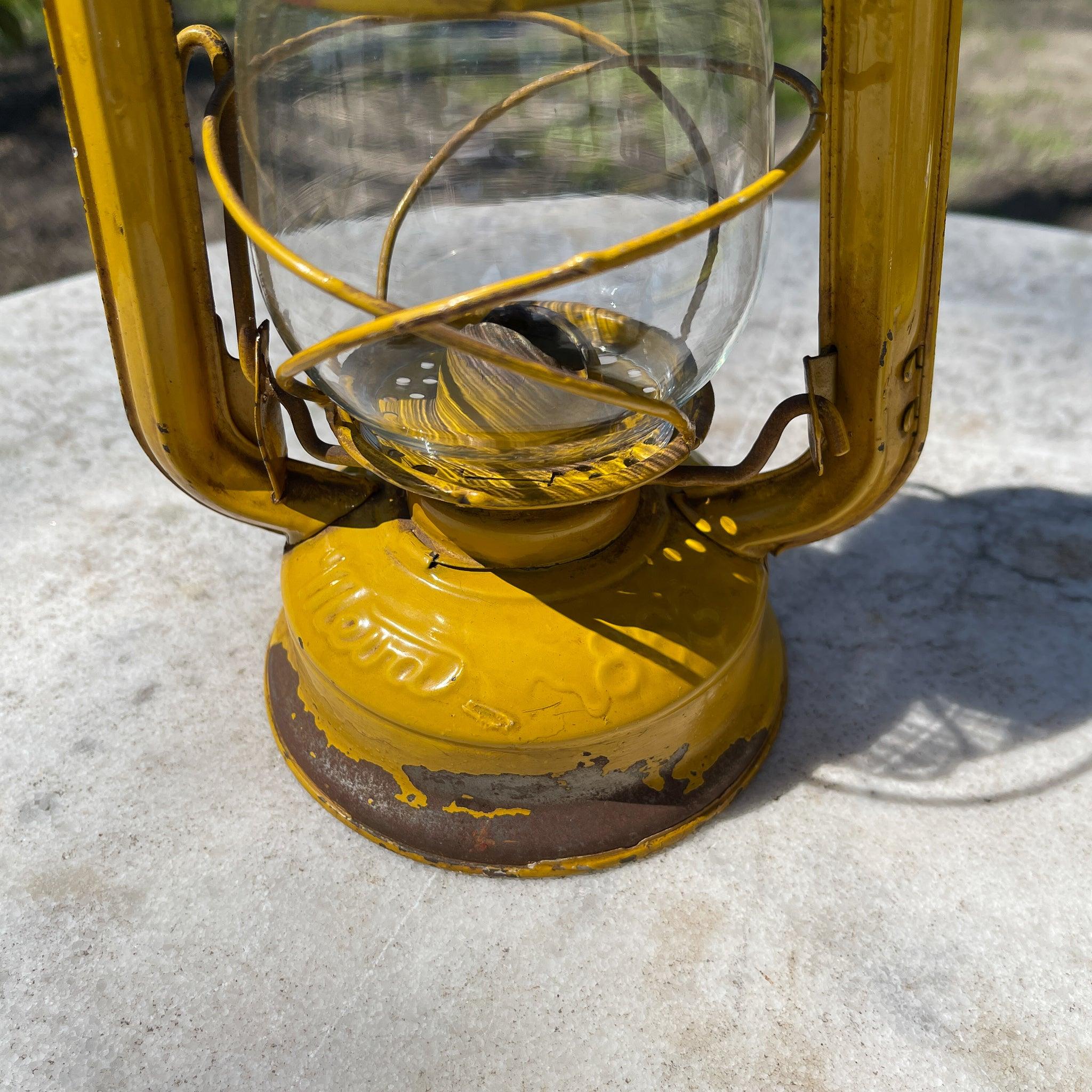 Stormlantaarn petroleumlamp Meva 863 - The Collectionist