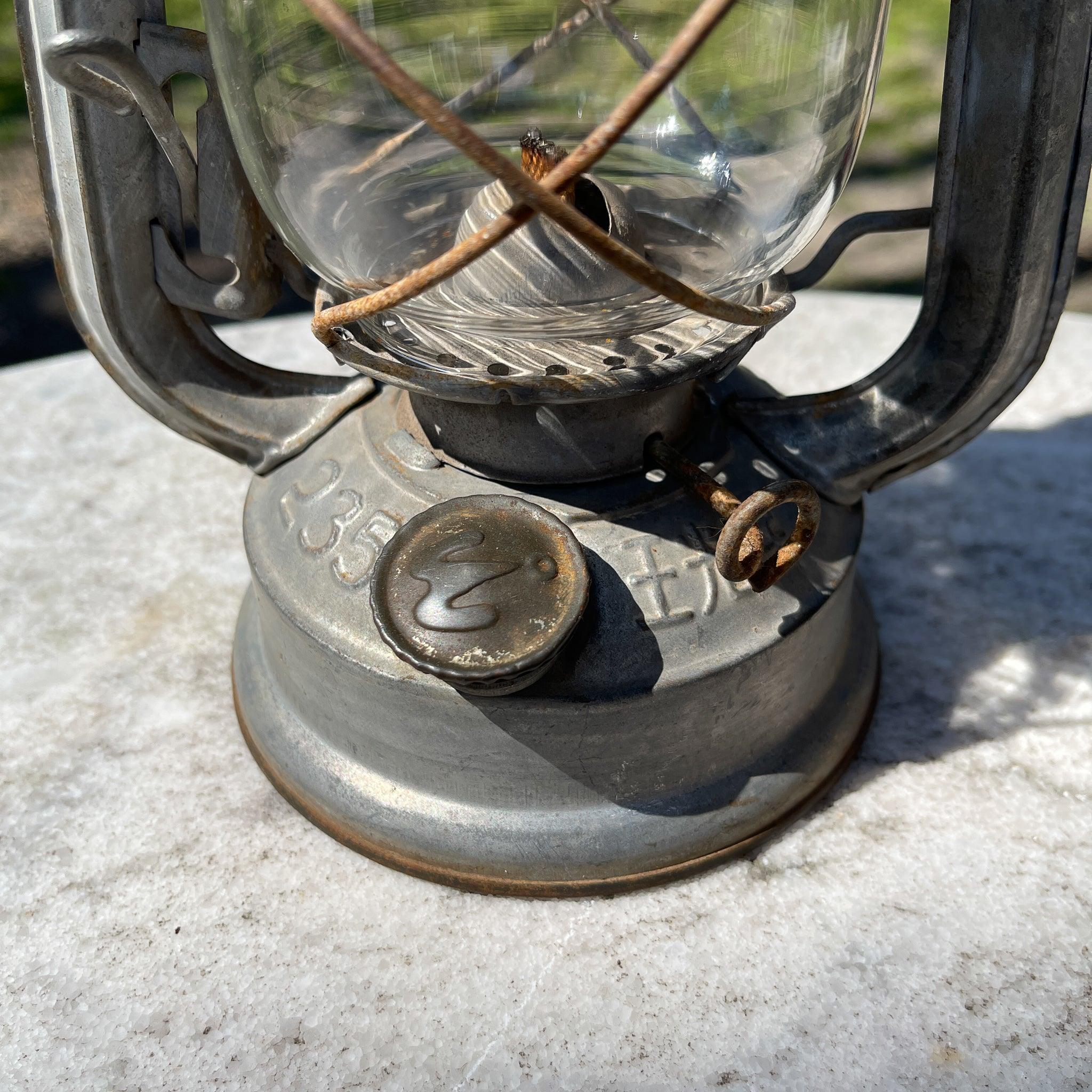 Stormlantaarn Wang Guang 235 - The Collectionist