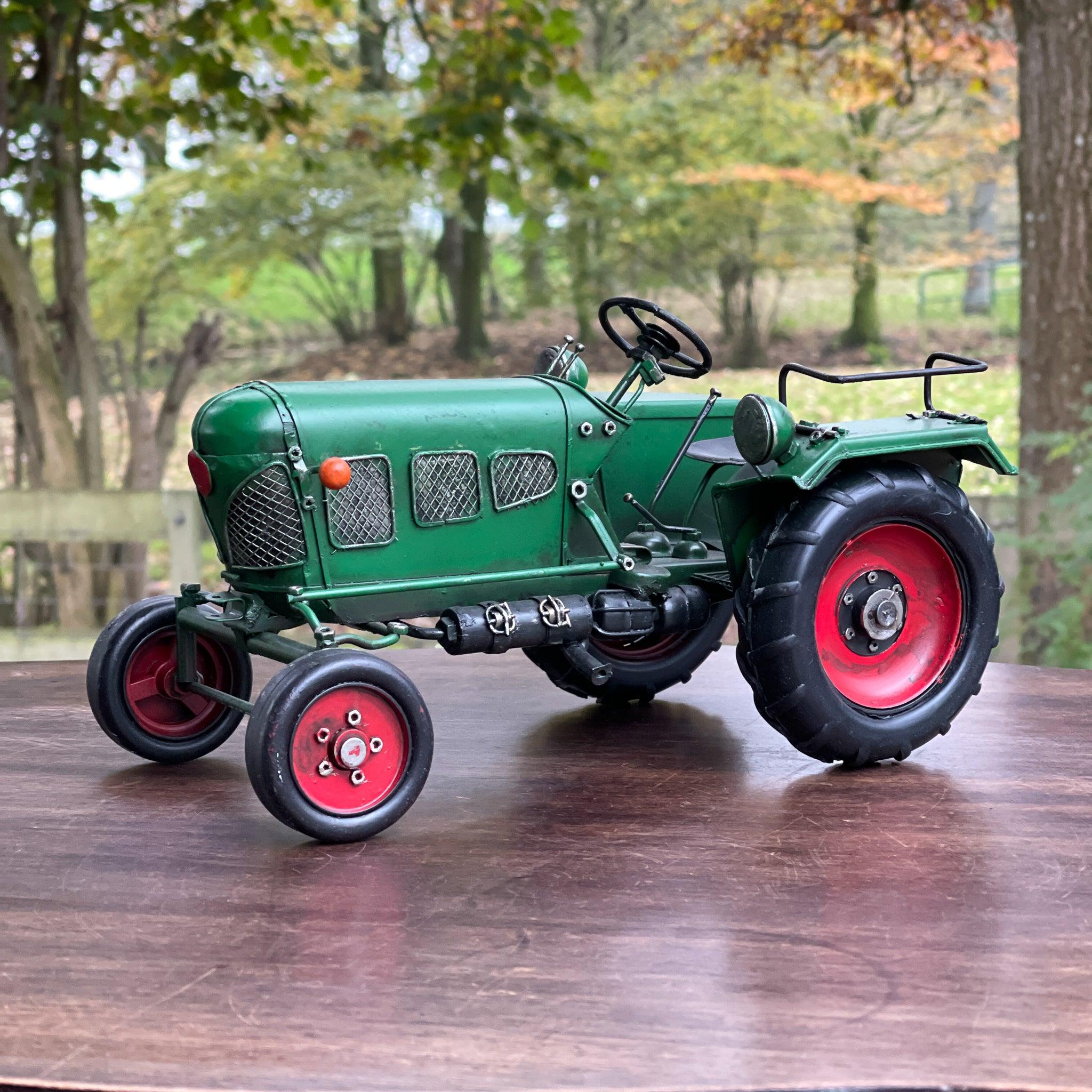 Tractor van metaal - The Collectionist