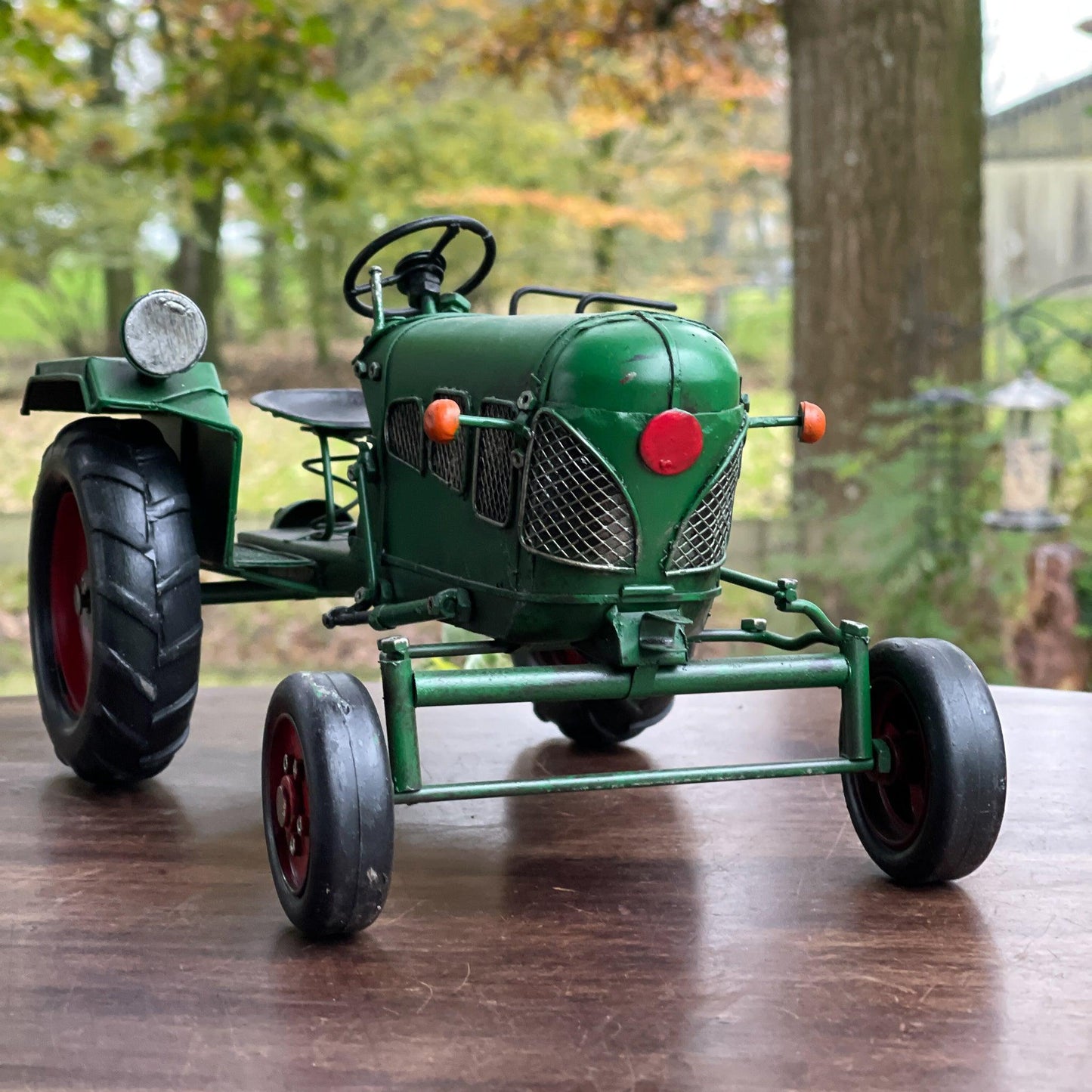 Tractor van metaal - Bamestra Curiosa