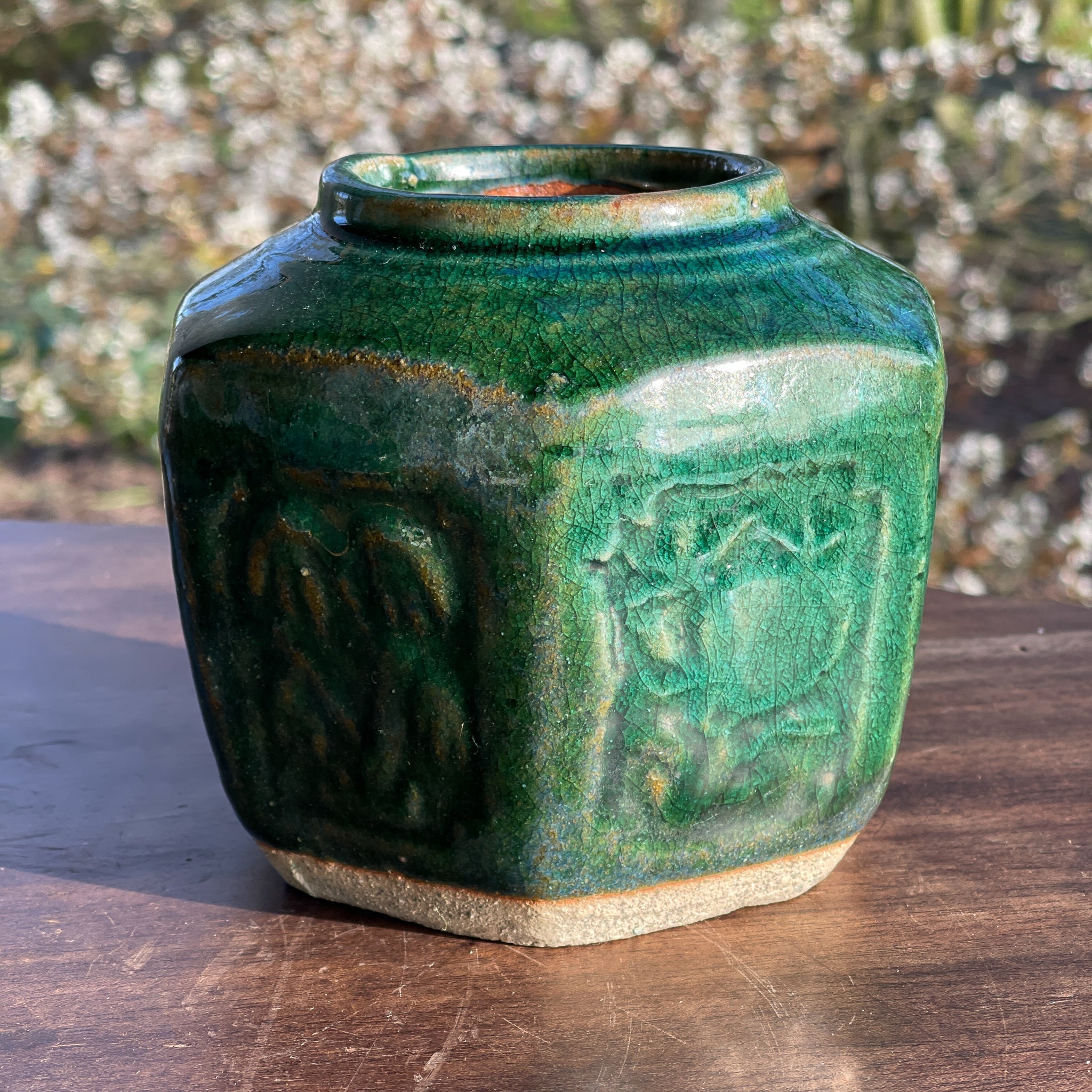 Twee Antieke Smaragdgroene Gemberpotten - The Collectionist