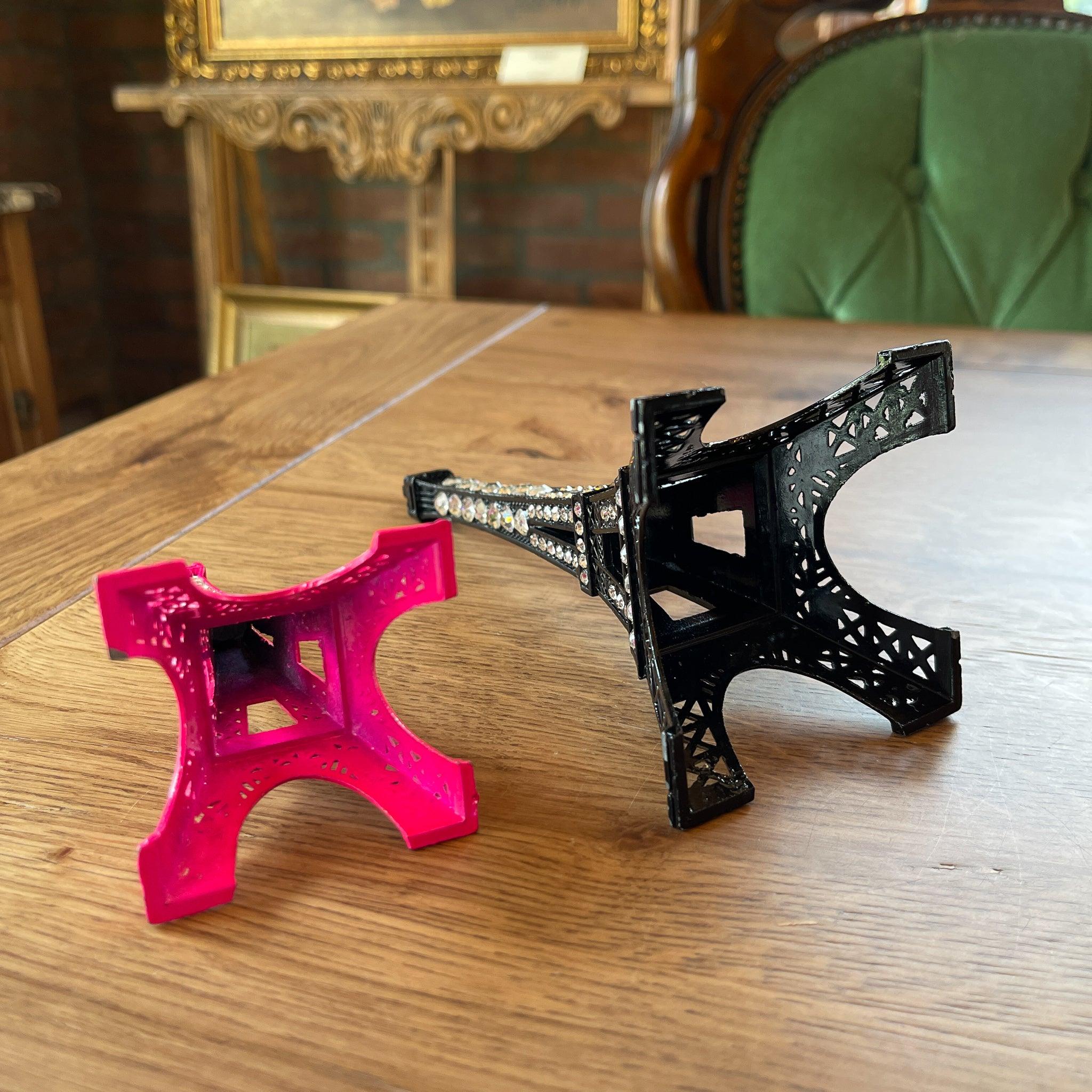 Twee decoratieve eiffeltorens met strass steentjes - The Collectionist