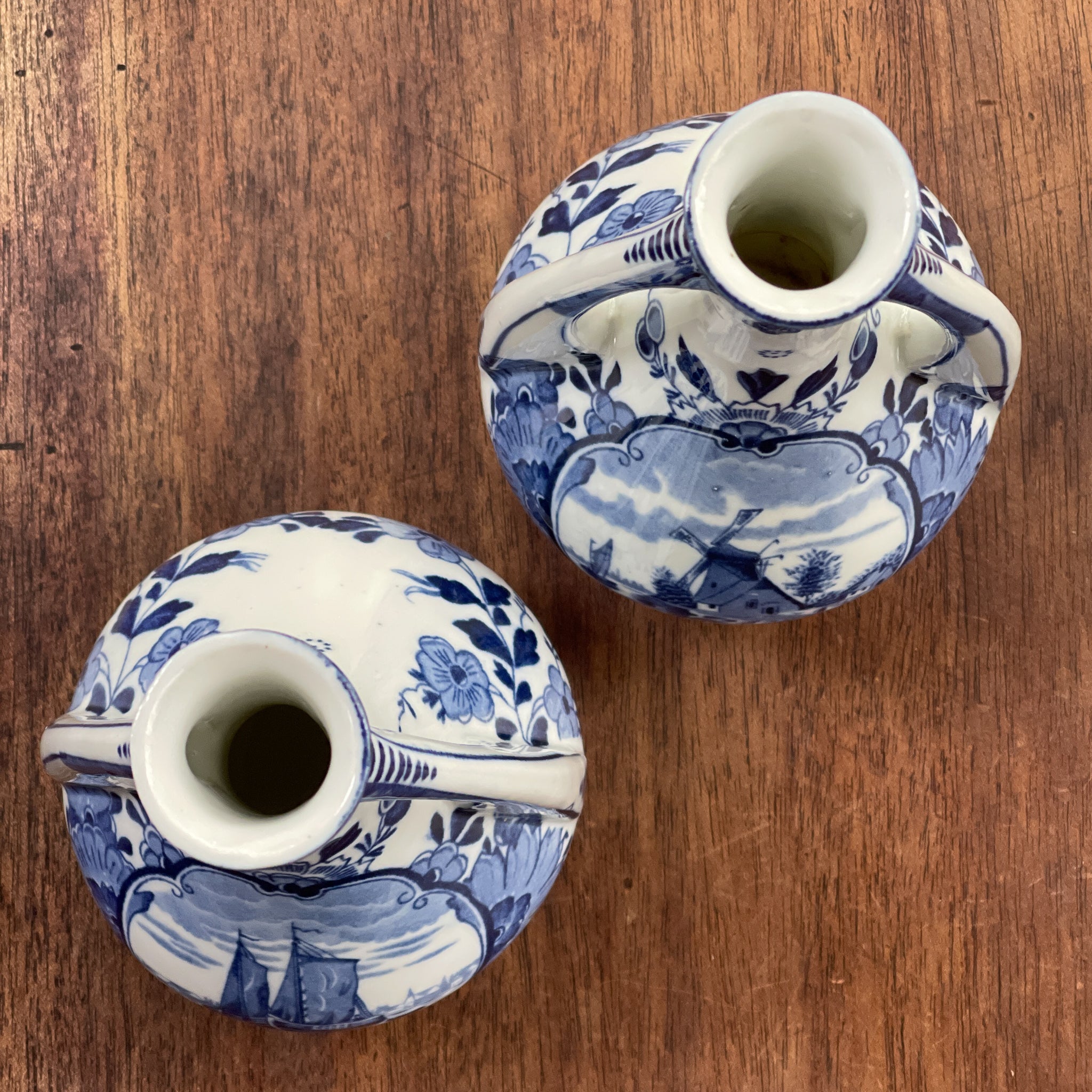 Twee Delfts Blauwe Jugendstil Pijpvazen (1900) - The Collectionist