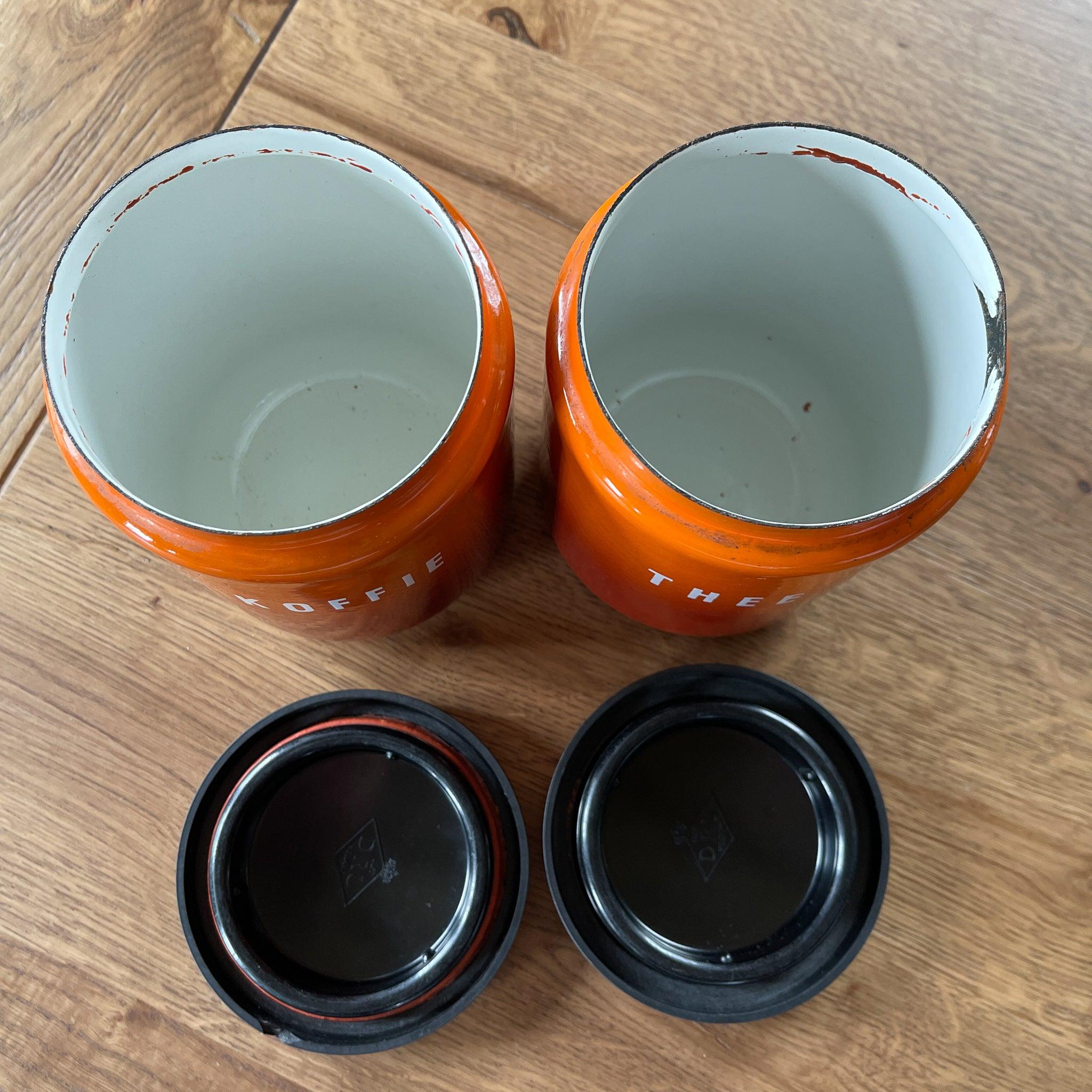 Twee emaille koffie en thee bussen - The Collectionist