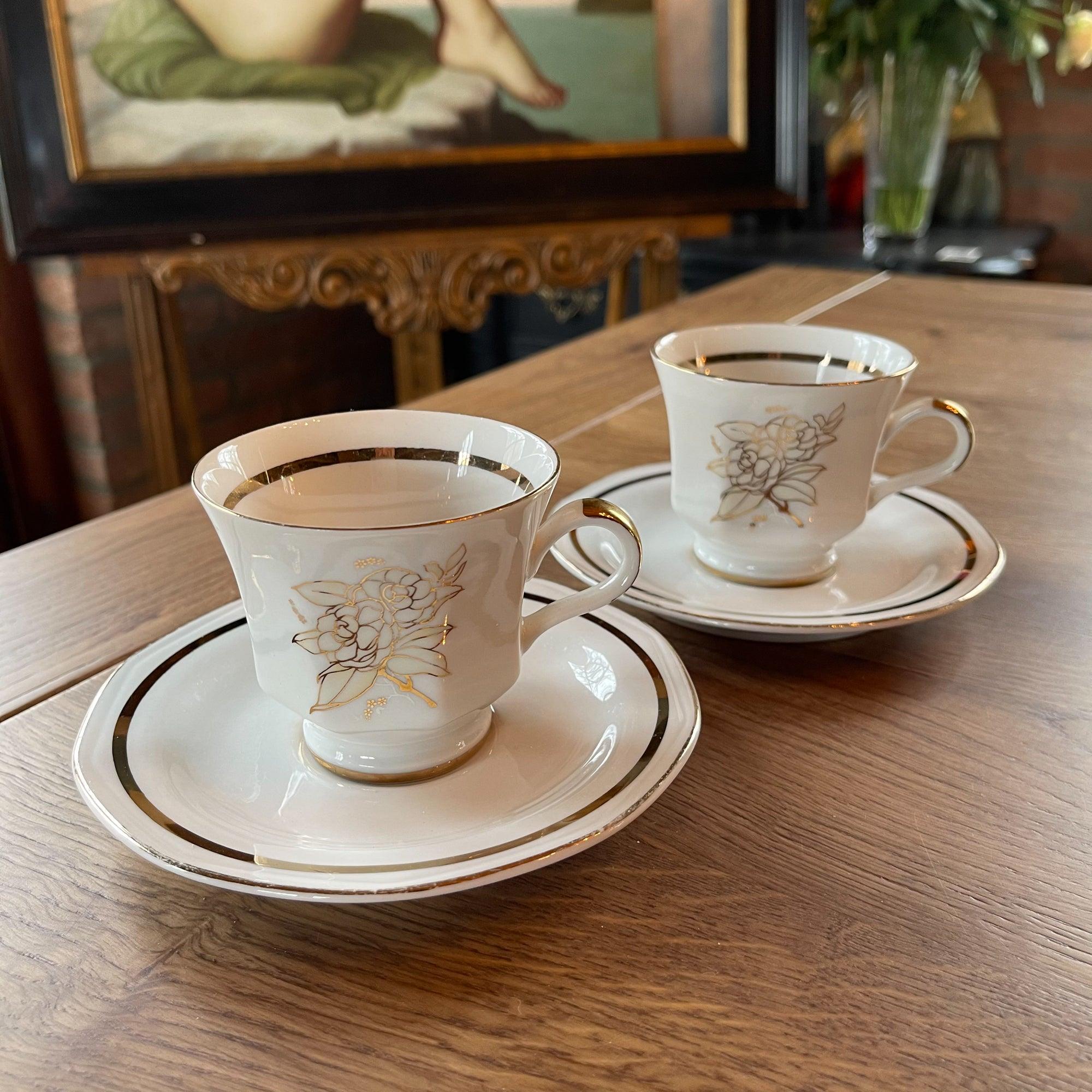 Twee kopjes met schoteltjes - The Collectionist