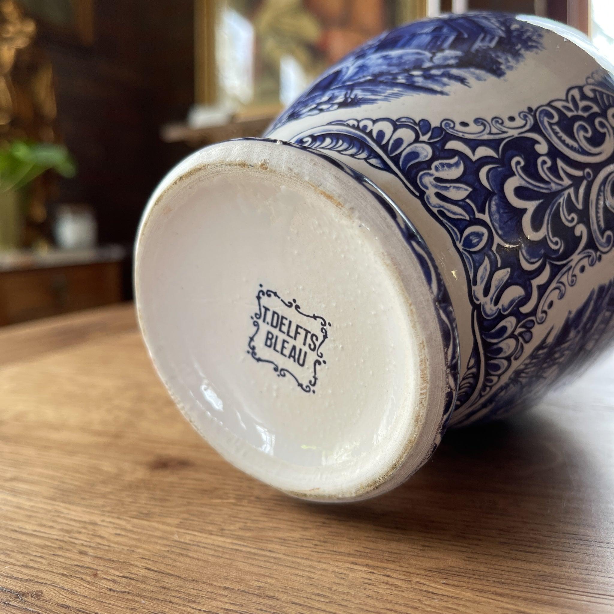 Vaas met molen Delfts Blauw - The Collectionist