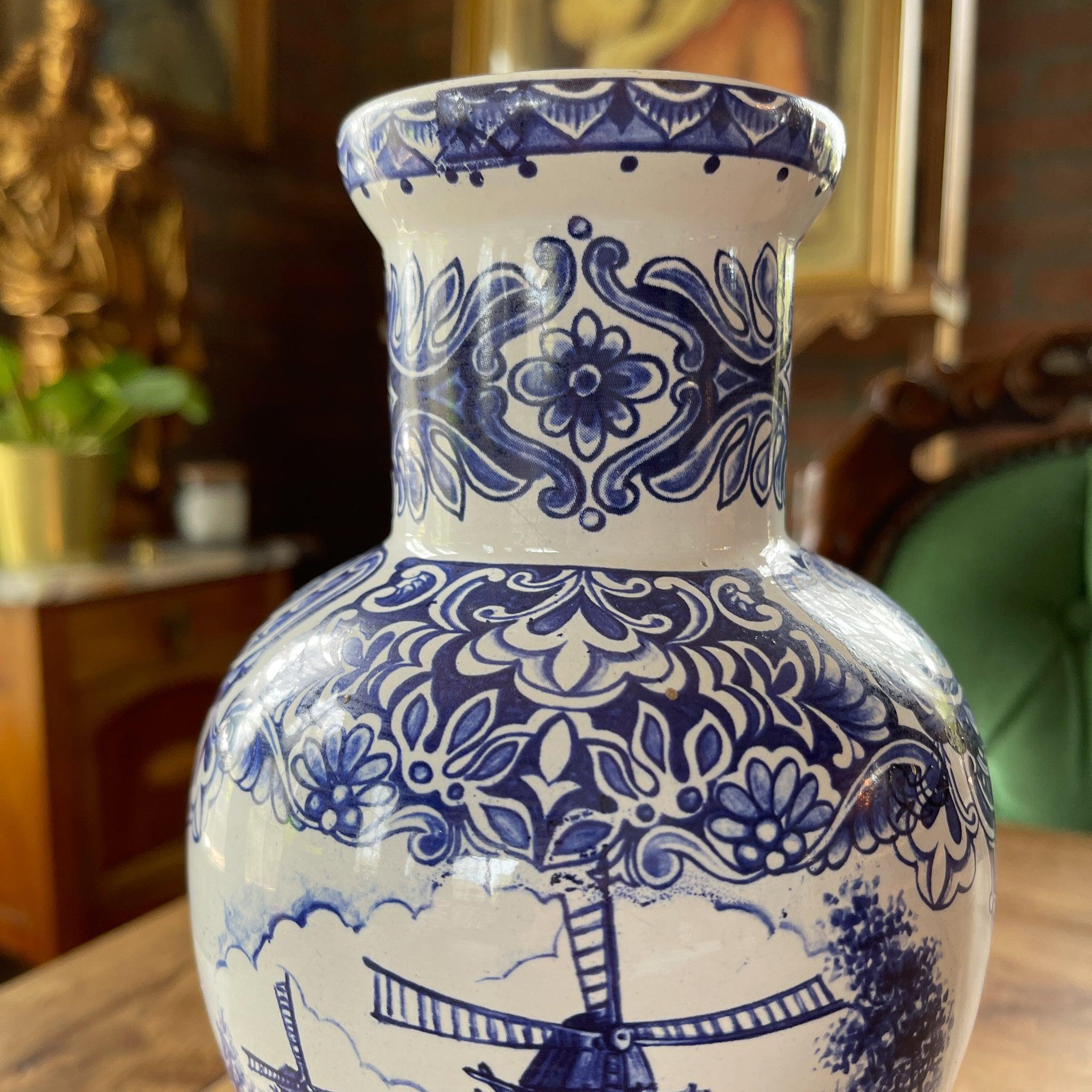 Vaas met molen Delfts Blauw - The Collectionist