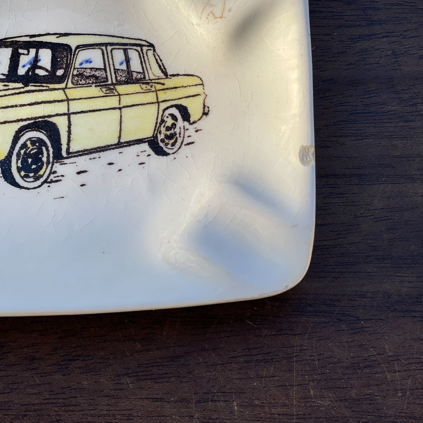 Asbak Met Afbeelding Van Een Renault - Bamestra Curiosa