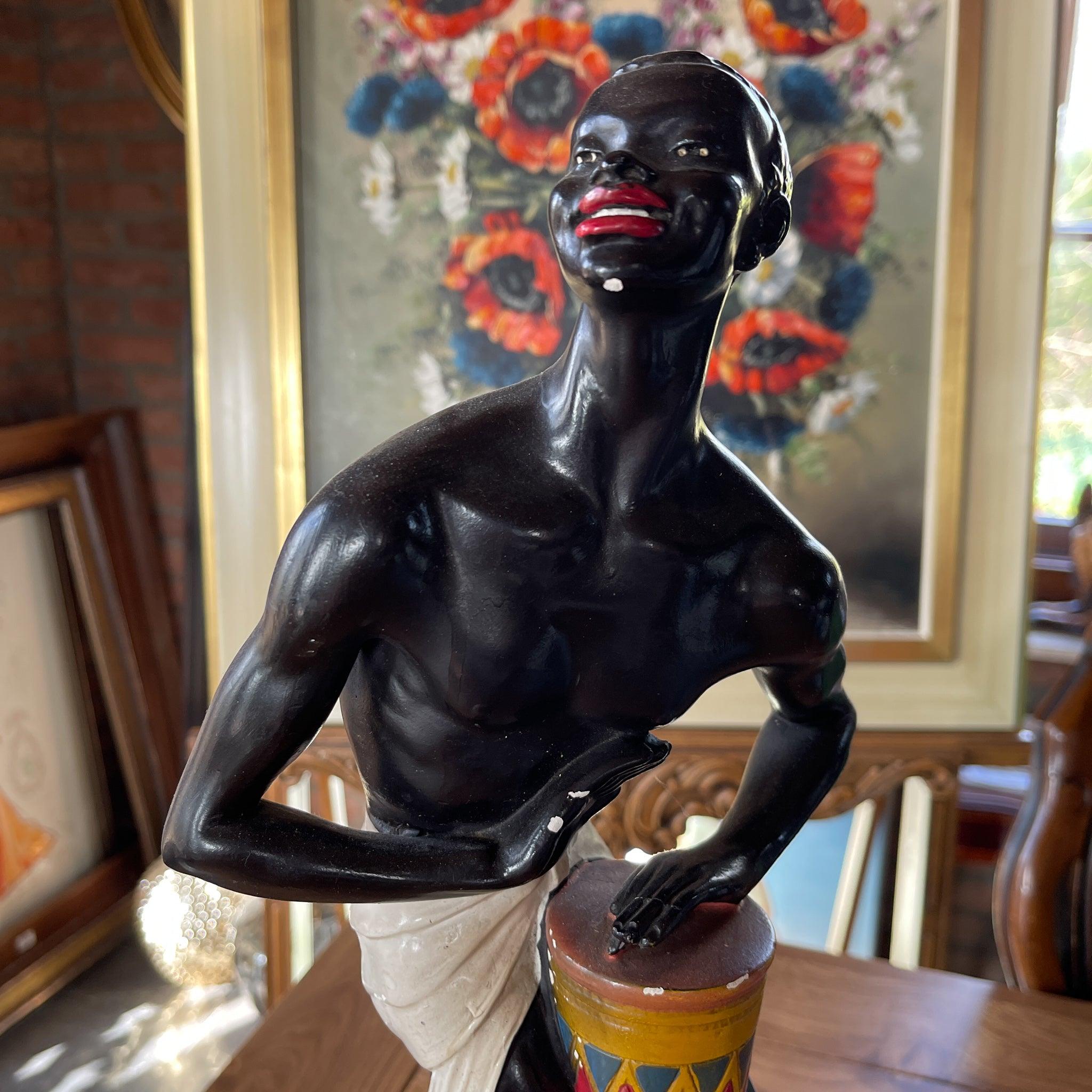 Vintage beeld man met trommel - The Collectionist