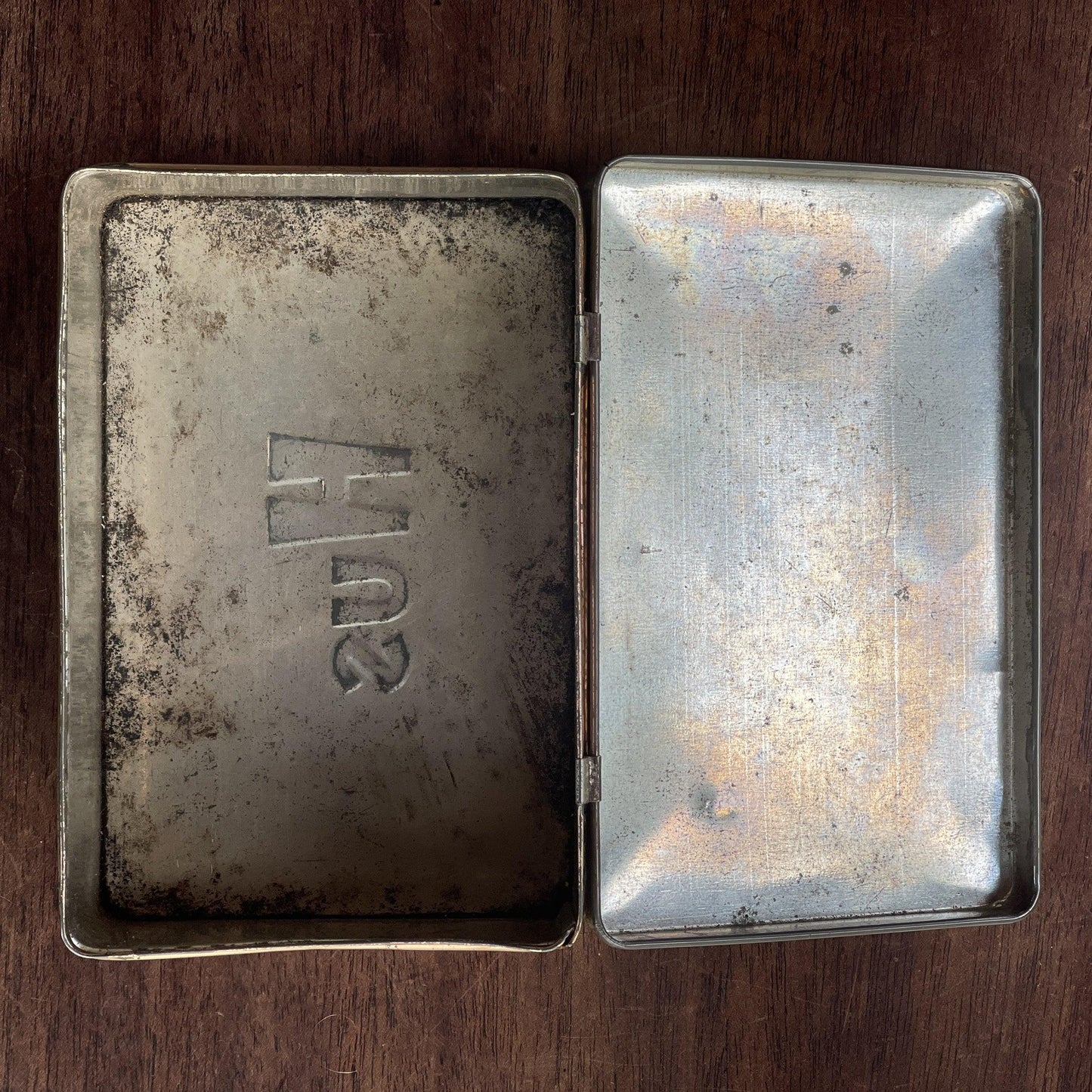 Vintage blik met Hollandse taferelen van het merk HUS - Bamestra Curiosa