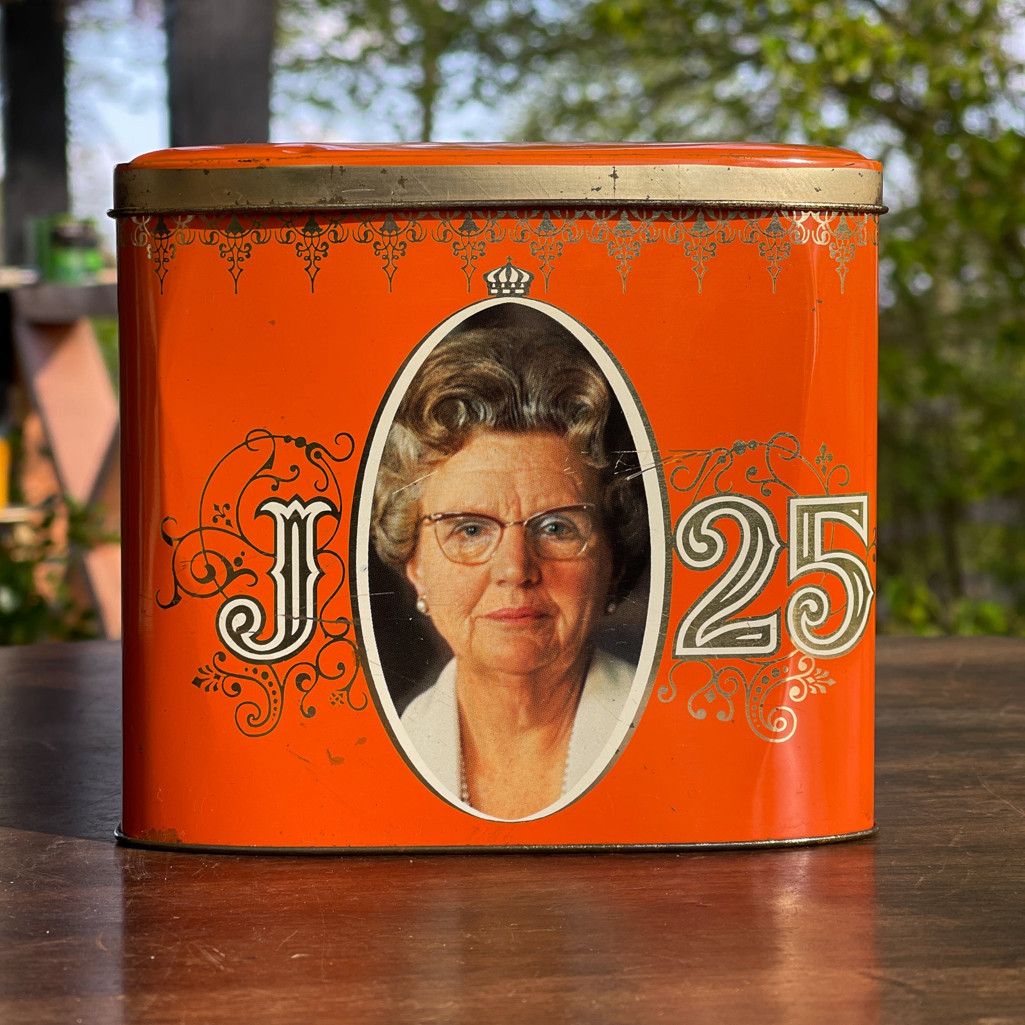 Vintage Blik Ter Ere Van Juliana 25 Jaar Koningin - The Collectionist