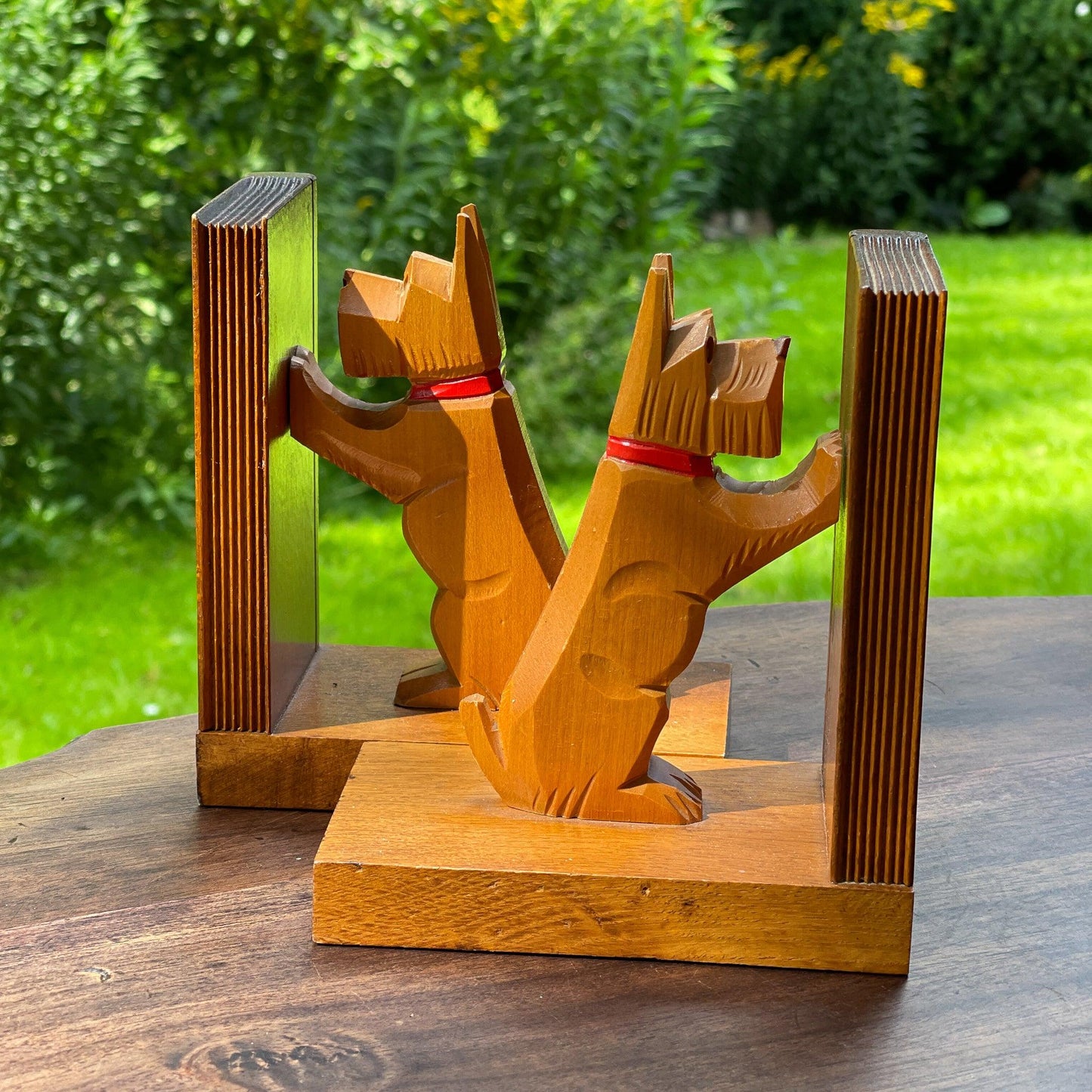 Vintage boekensteunen met hondjes - Bamestra Curiosa