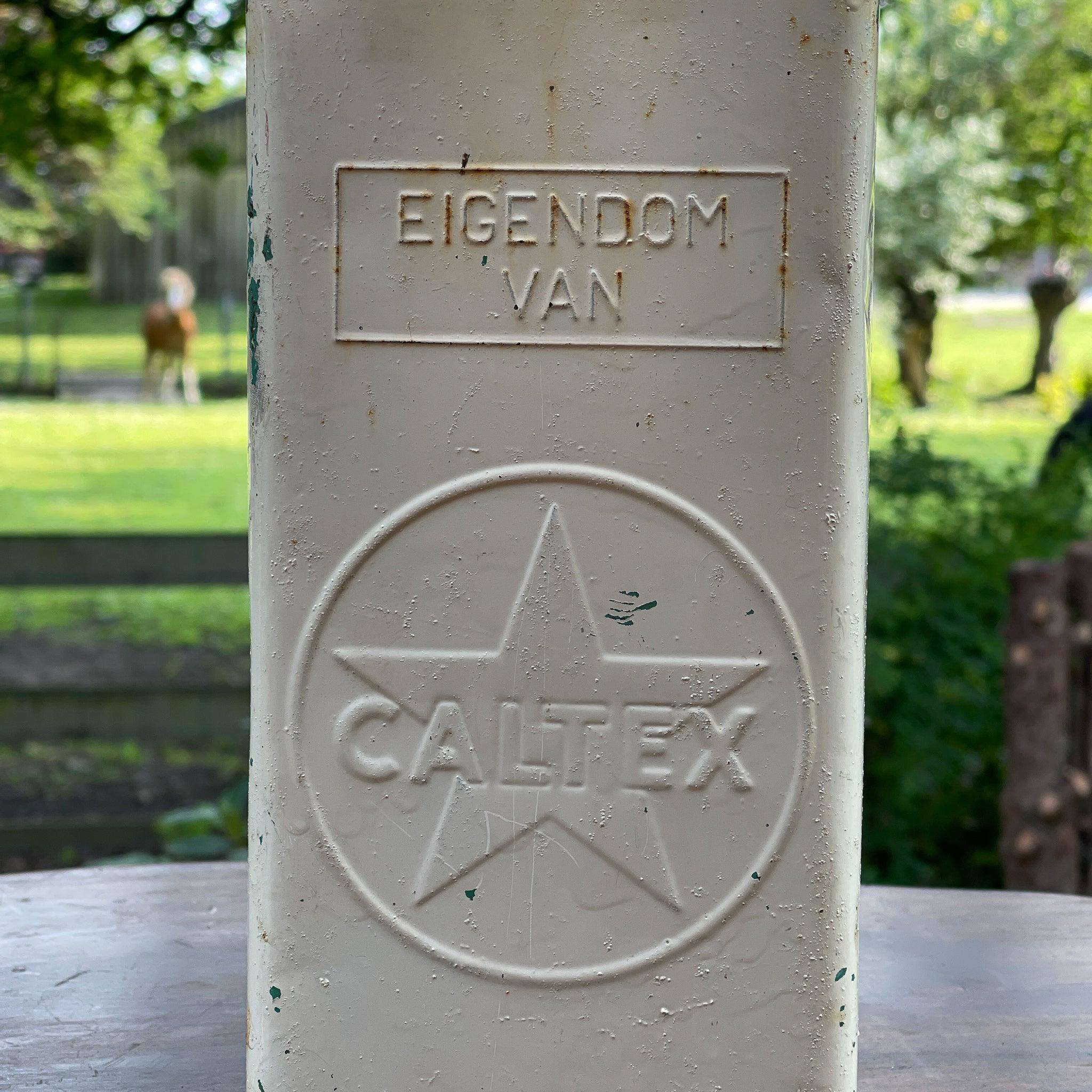 Vintage Caltex petroleum kan - The Collectionist