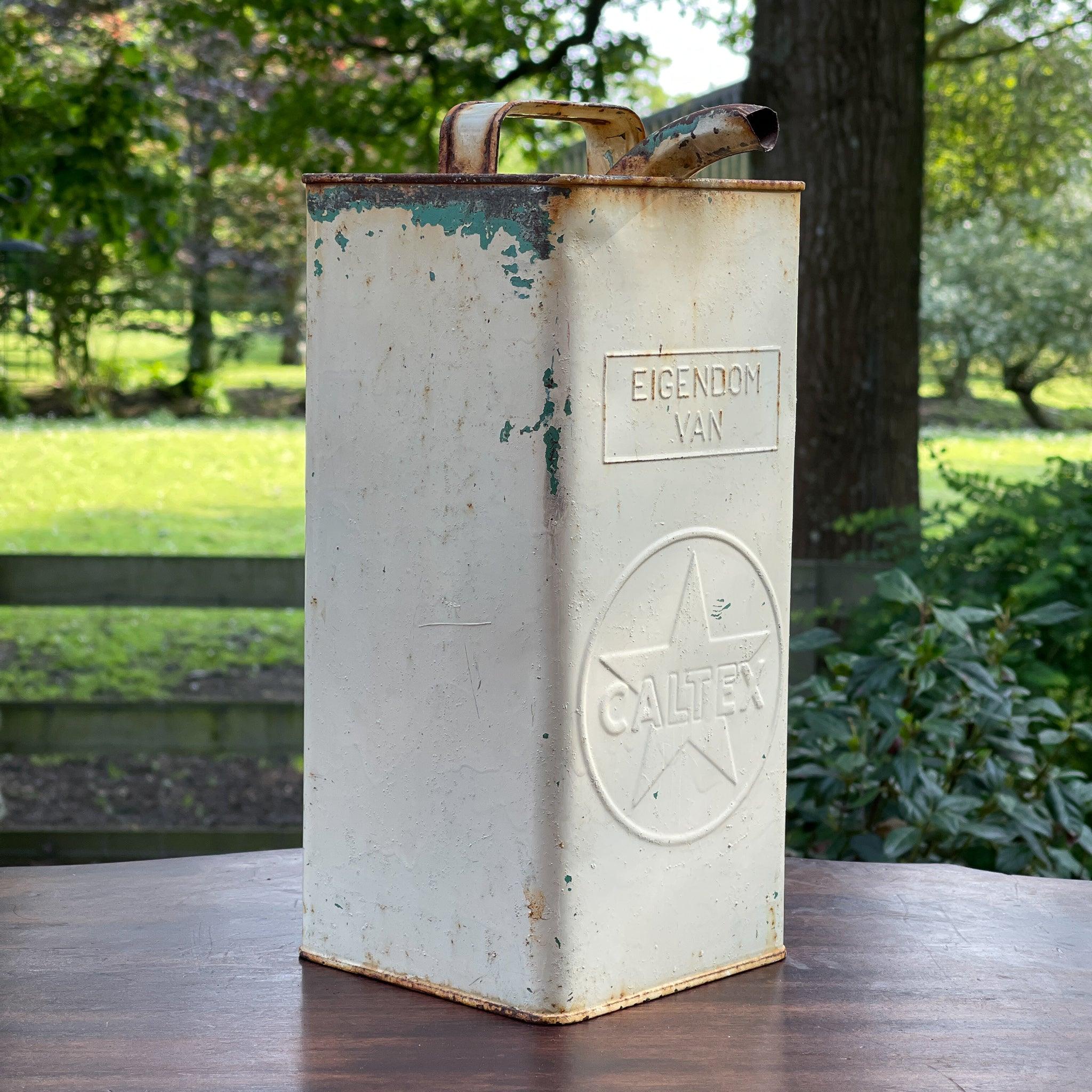 Vintage Caltex petroleum kan - The Collectionist