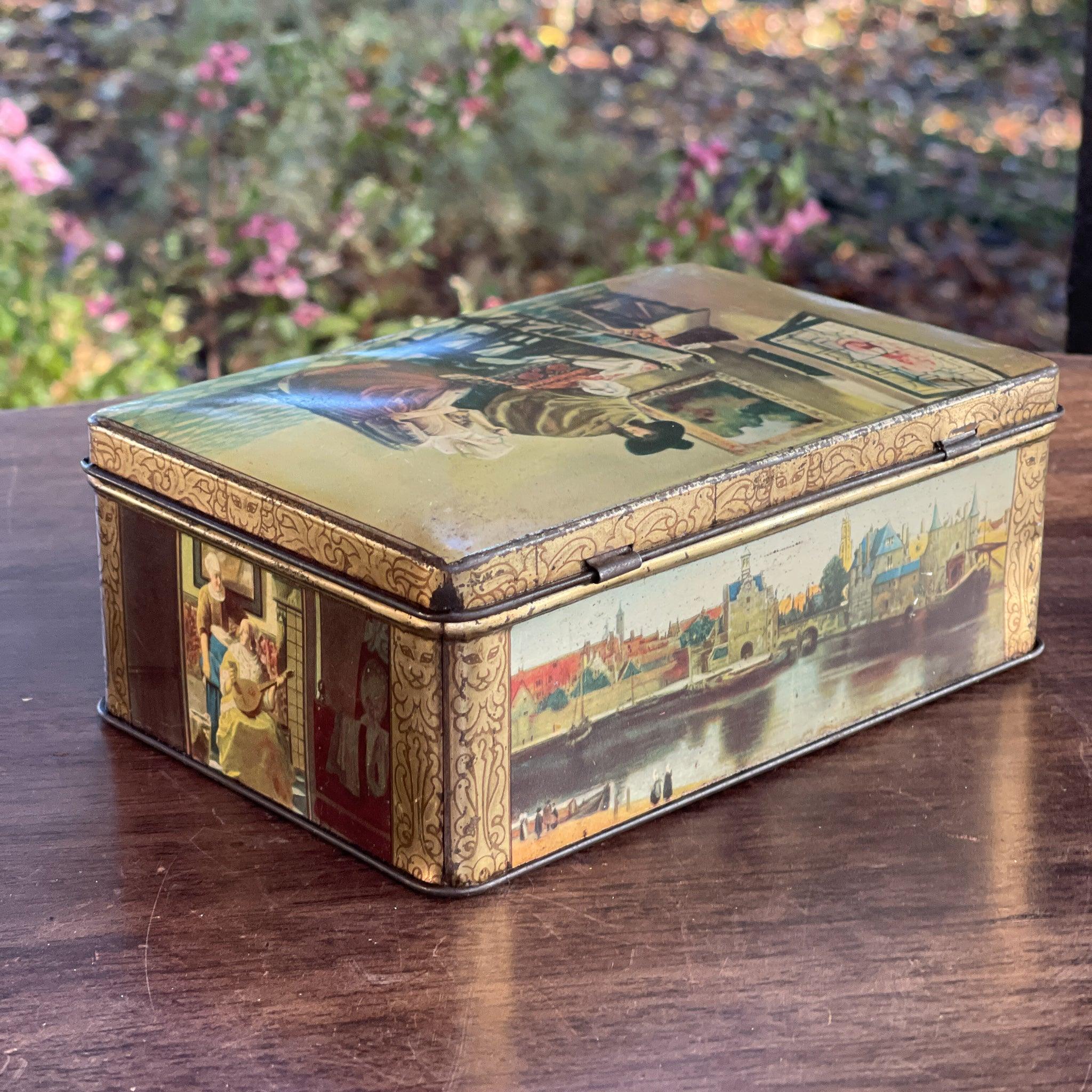 Vintage HUS koekblik met Hollandse taferelen (ca. 1940–1955) - The Collectionist