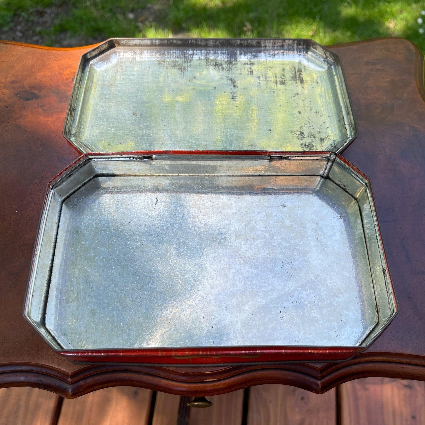 Vintage koekblik met bloemen - Bamestra Curiosa