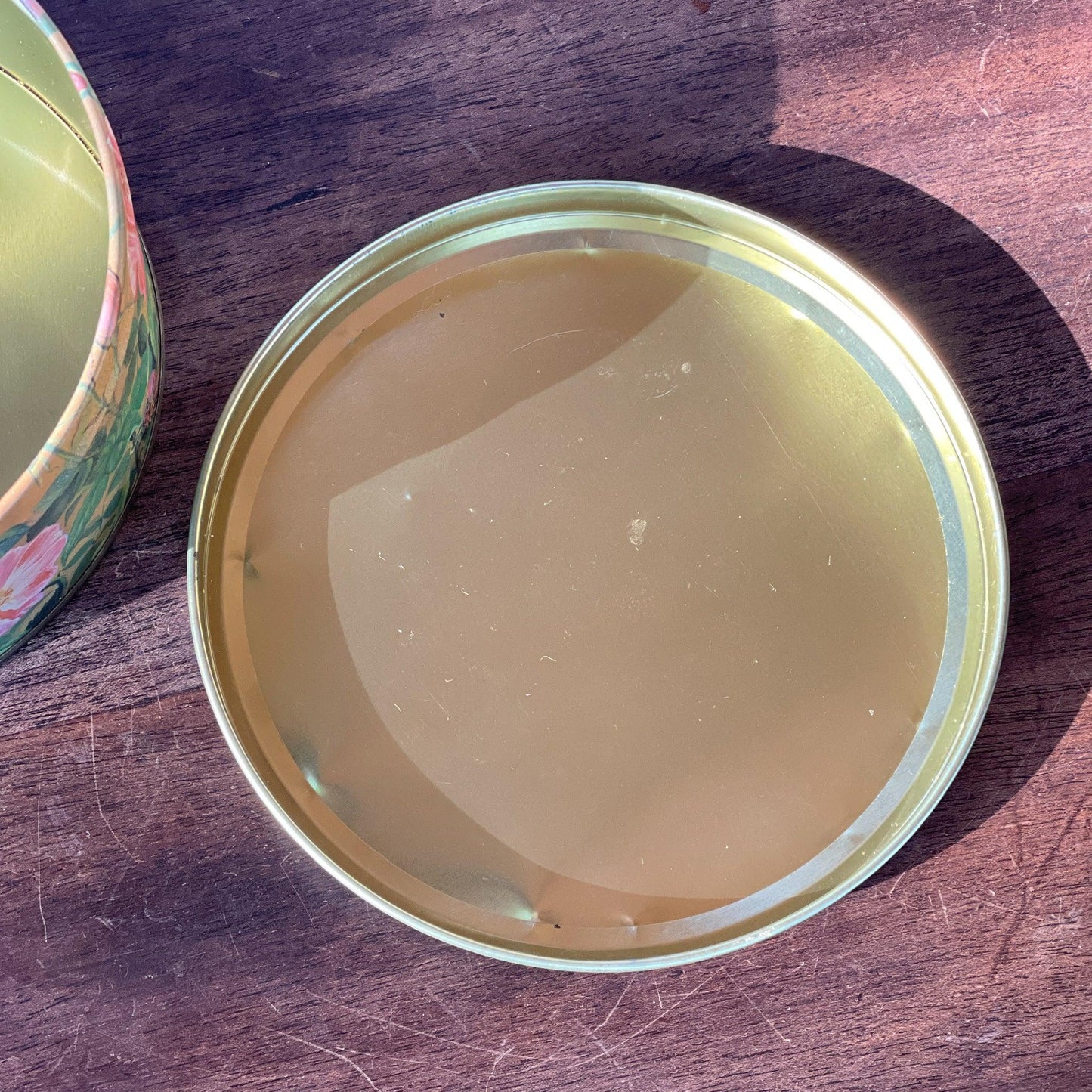 Vintage koekblik met bloemen - Bamestra Curiosa