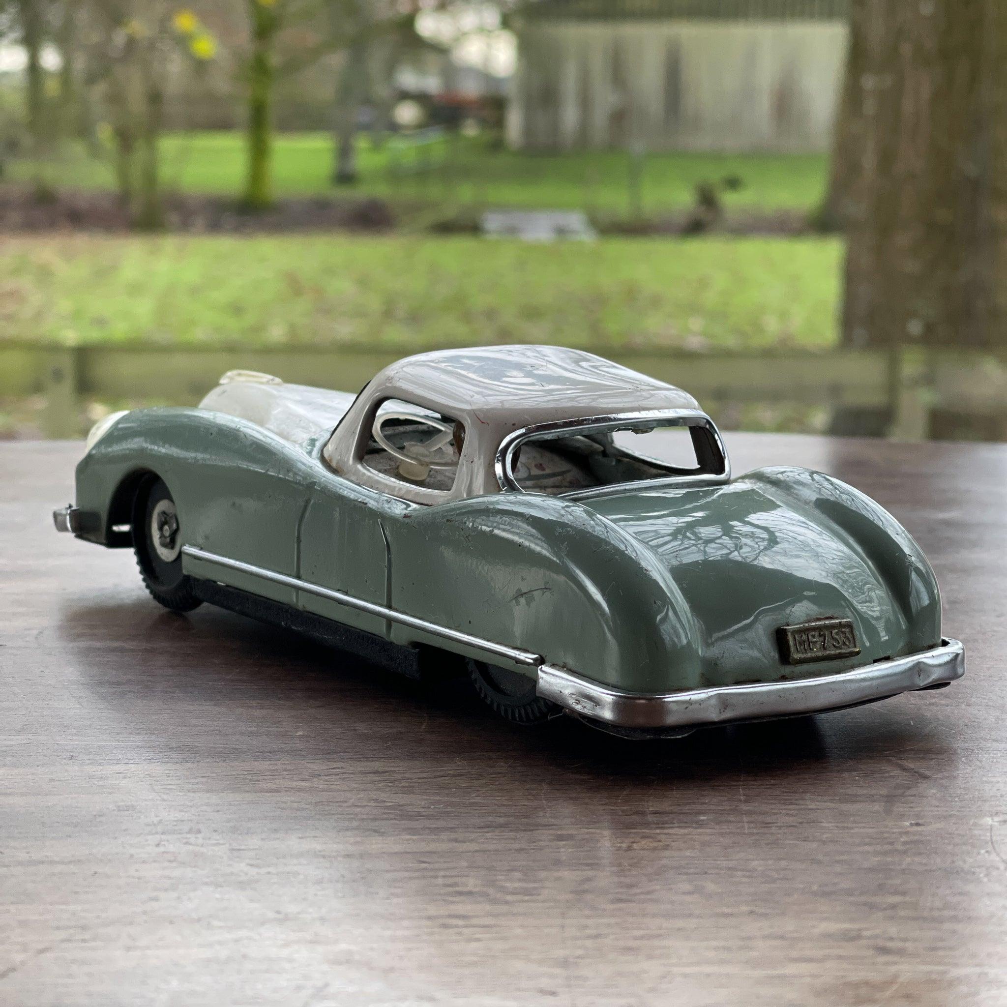 Vintage Lucky Sports Car MF753 - The Collectionist