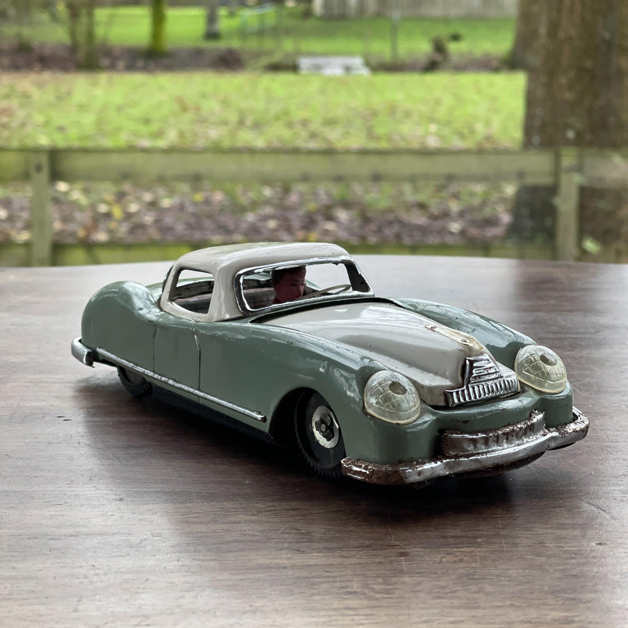 Vintage Lucky Sports Car MF753 - The Collectionist