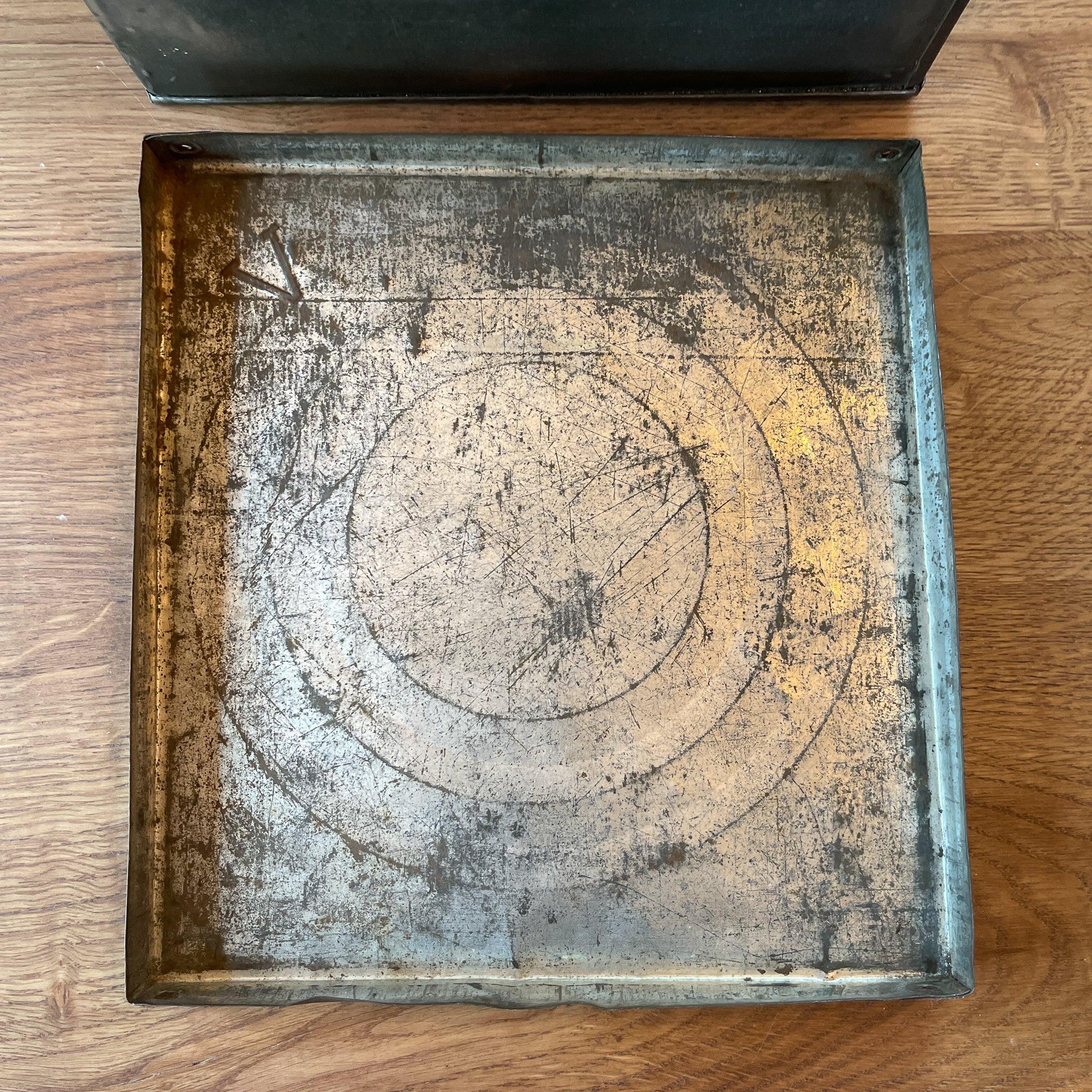 Vintage metalen doos met deksel - The Collectionist