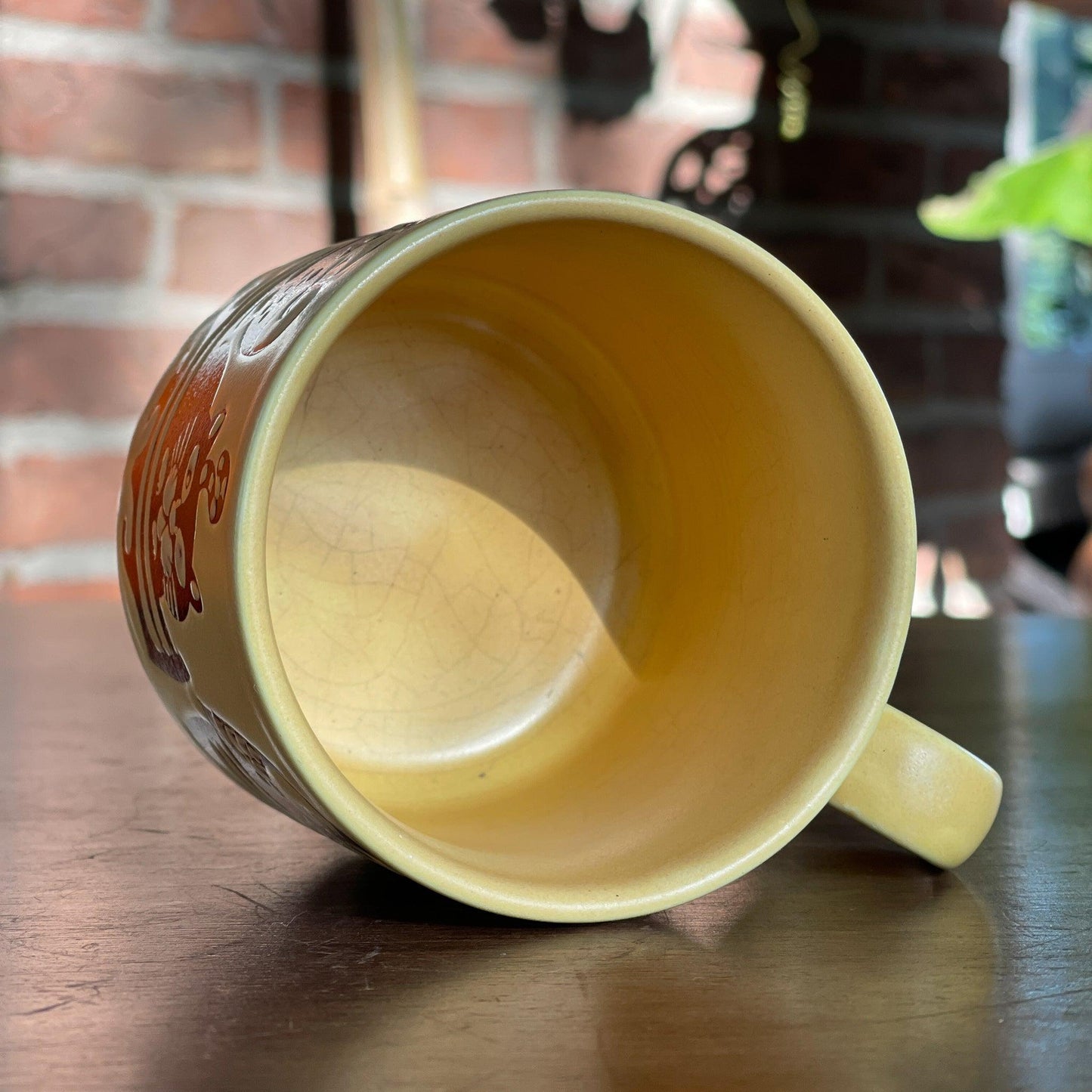 Vintage mok met een uil en een poes van Kiln Craft - Bamestra Curiosa