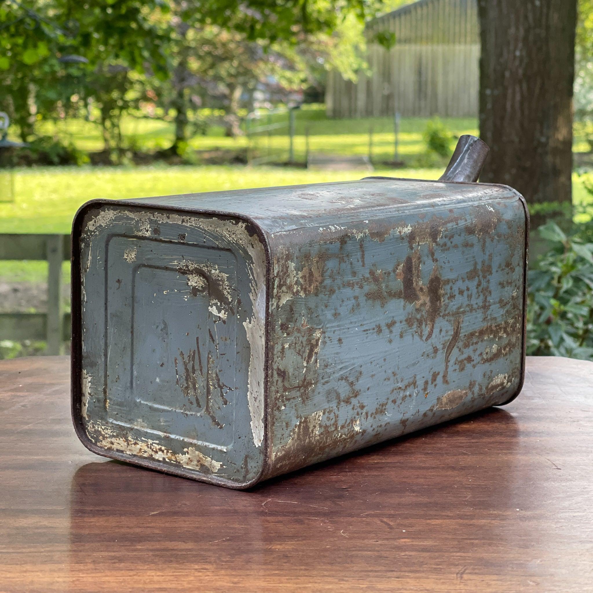 Vintage olie of petroleum kan - The Collectionist