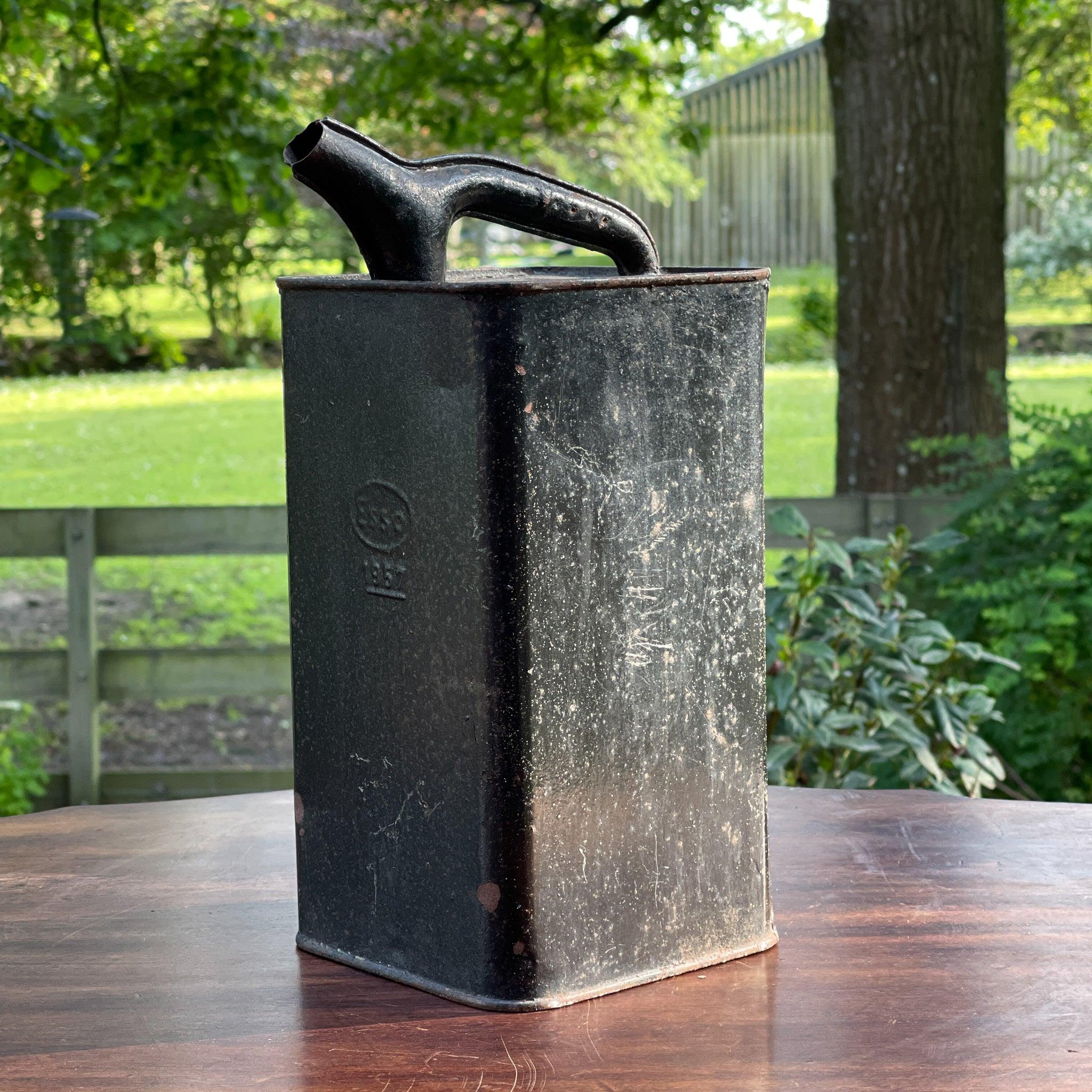 Vintage petroleum kan Esso 1957 - The Collectionist