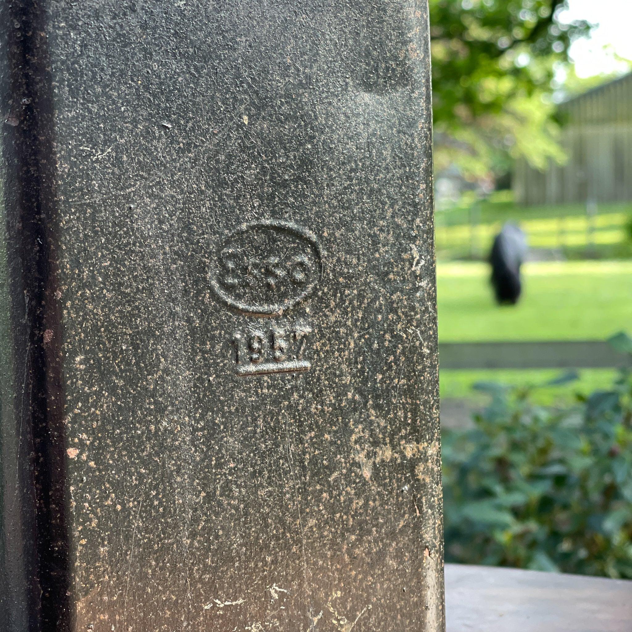 Vintage petroleum kan Esso 1957 - The Collectionist