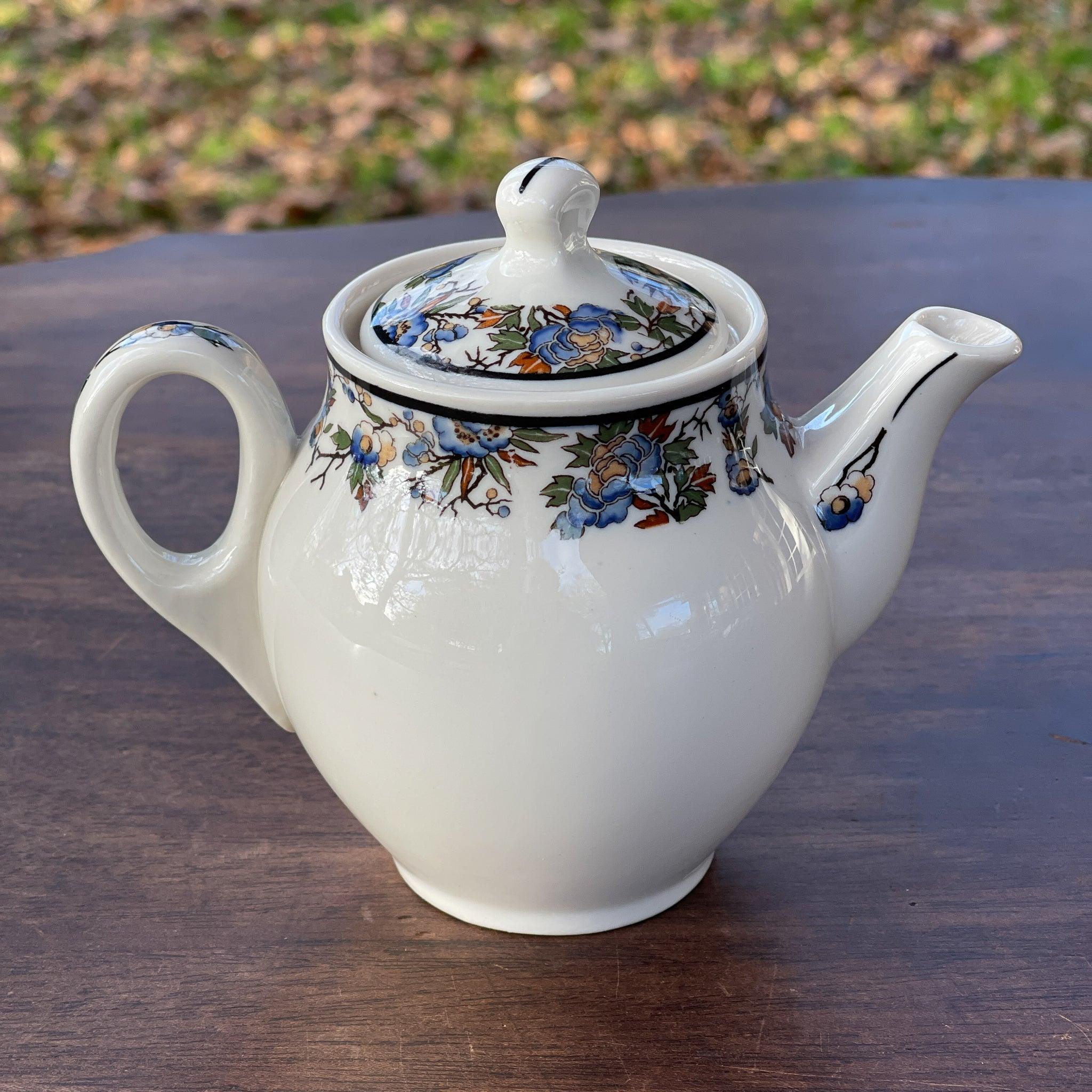 Vintage Theepotje Old Ivory Tapestry van Syracuse - The Collectionist