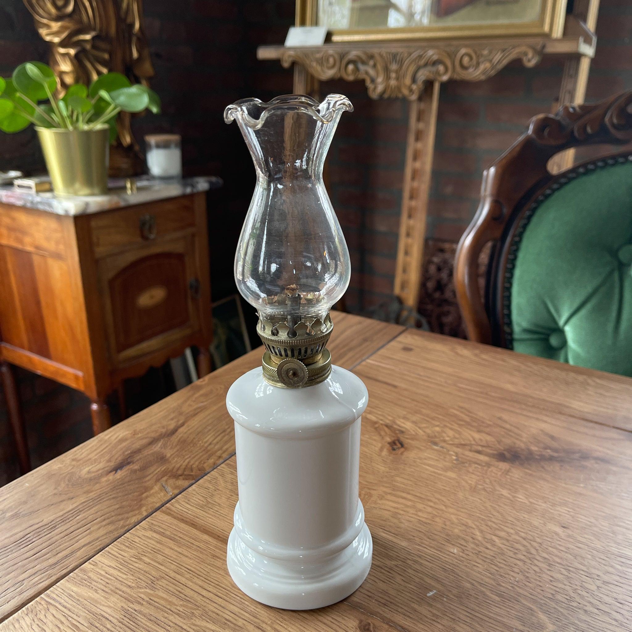 Wit porseleinen olielamp - The Collectionist