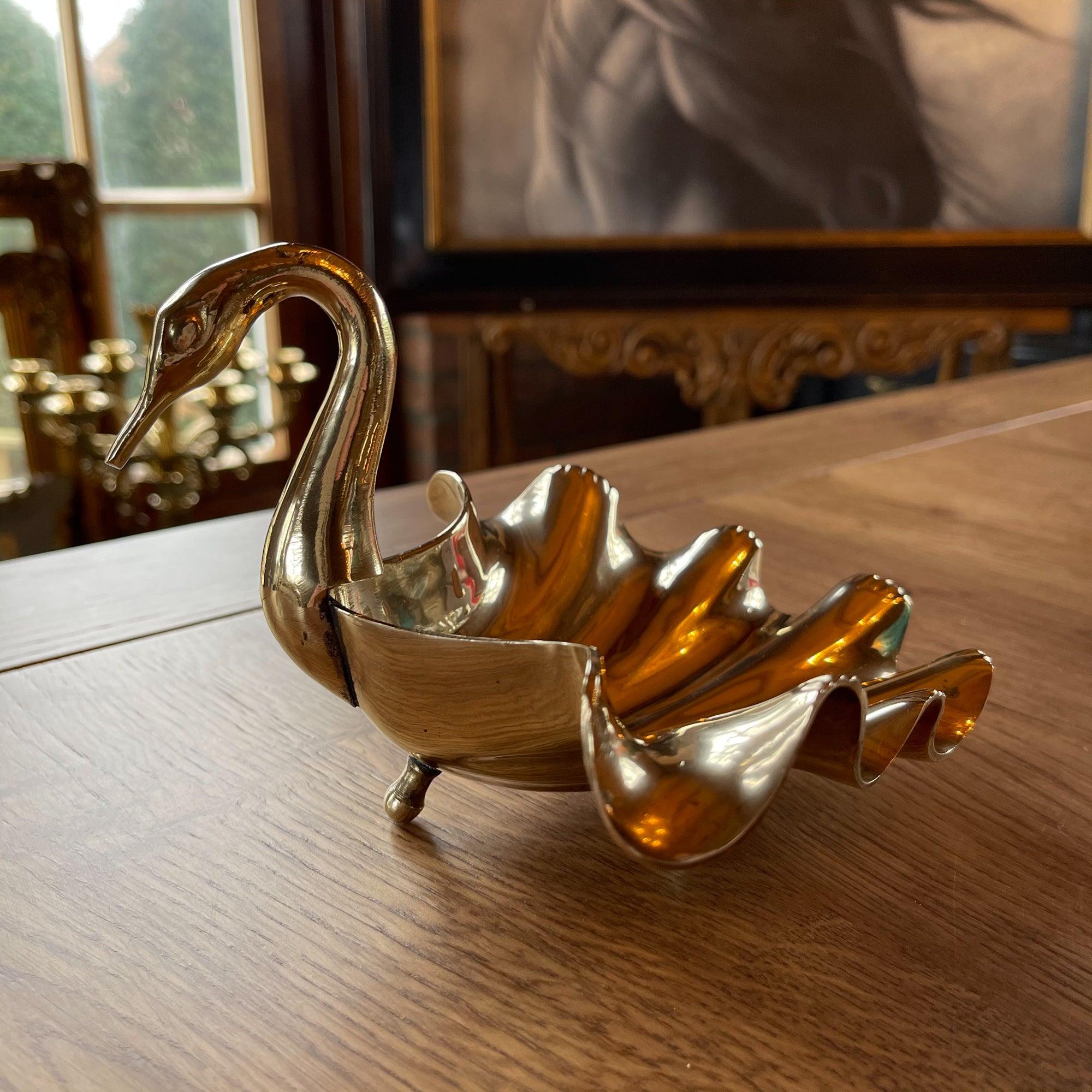 Zwaan schaaltje van messing - The Collectionist