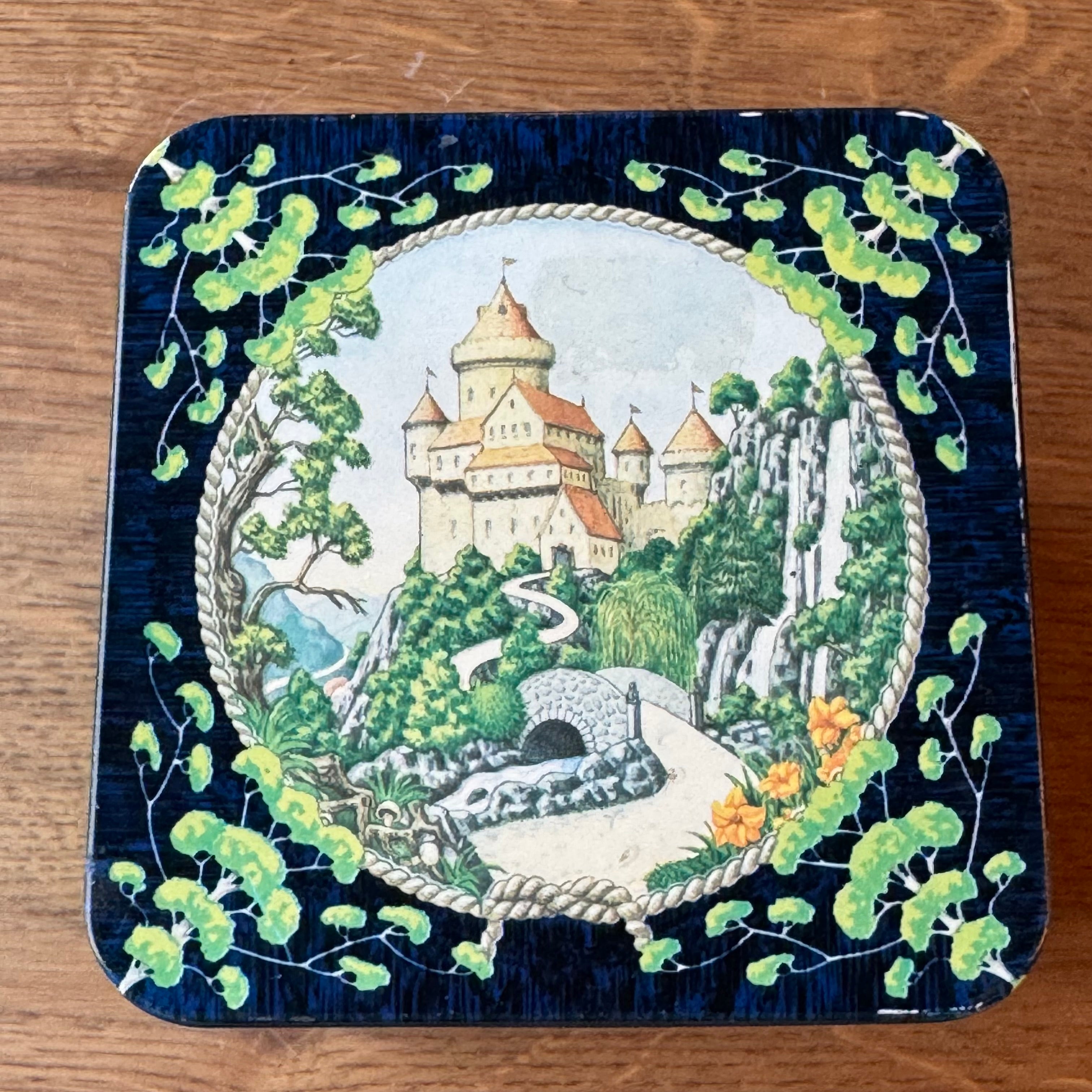 Fairytale Look – Hansel &amp; Gretel, Little Red Riding Hood, Little Table &amp; Holle Bolle Gijs