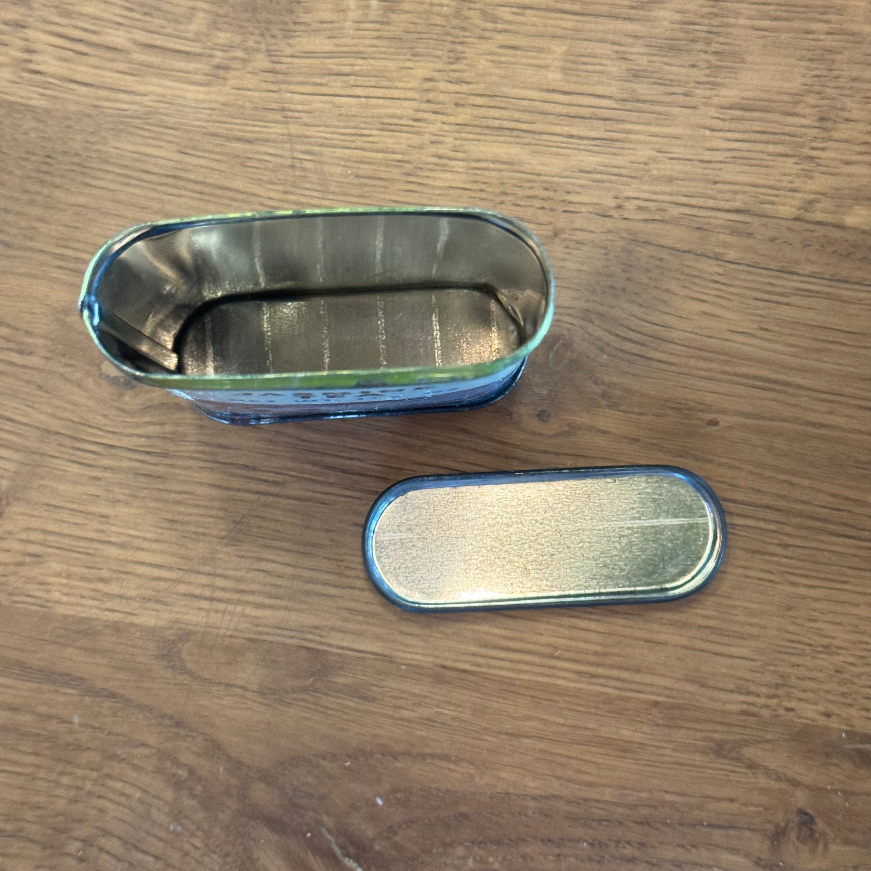 Jasmine Theeblik The Collectionist