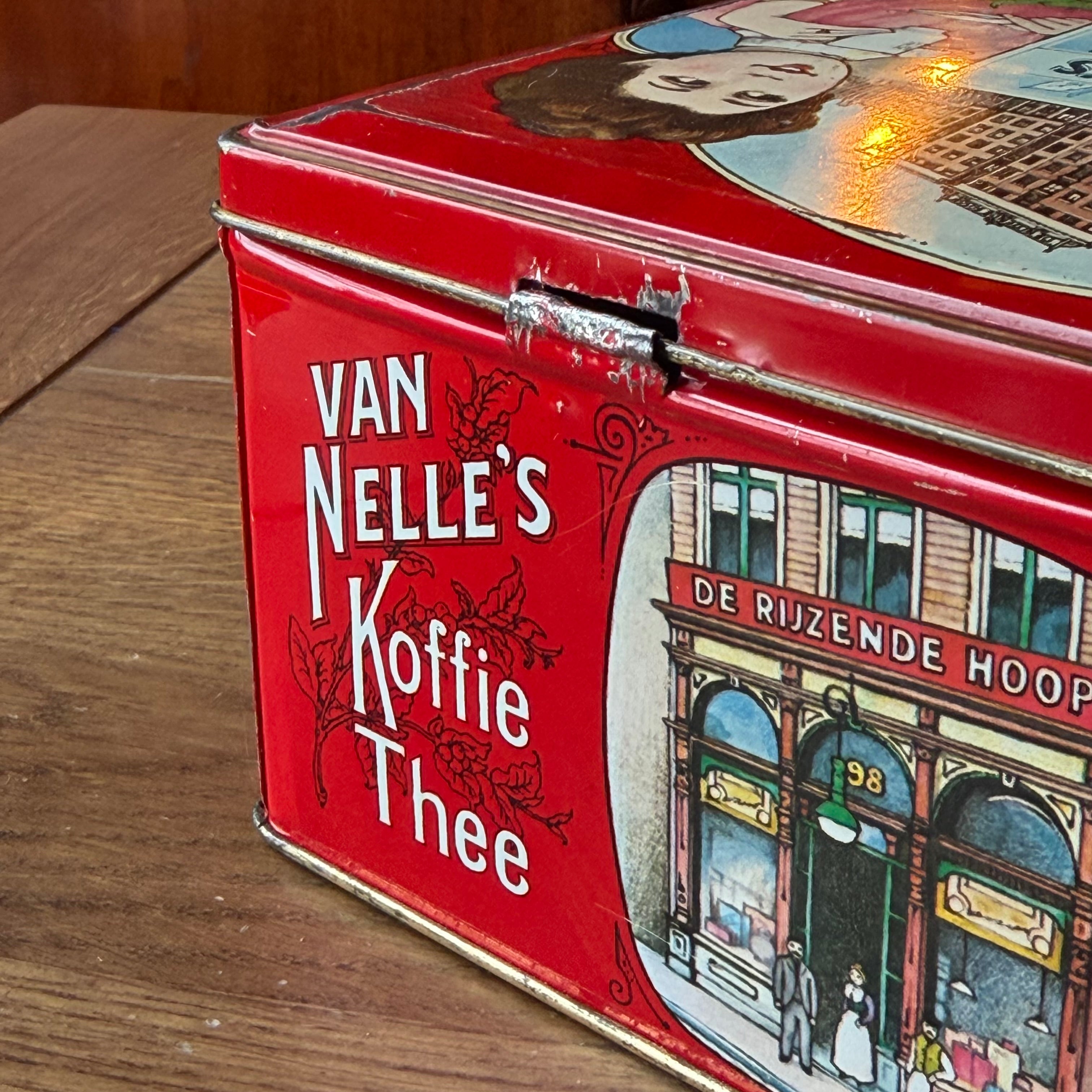 Van Nelles Kaffee- und Teedose mit klassischen Illustrationen