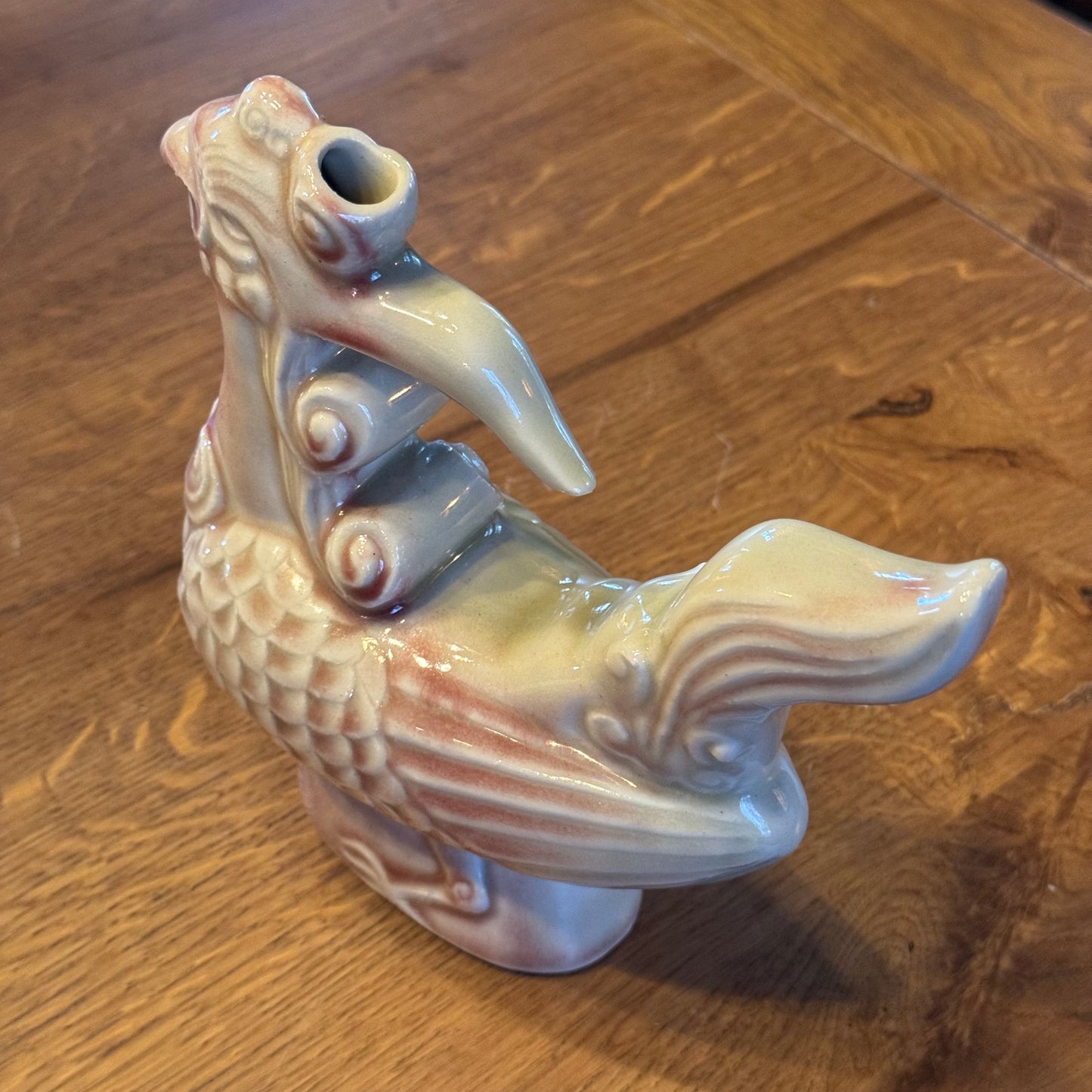 Keramieken Phoenix Kruik - Glansglazuur in crème-roze, 20e eeuw