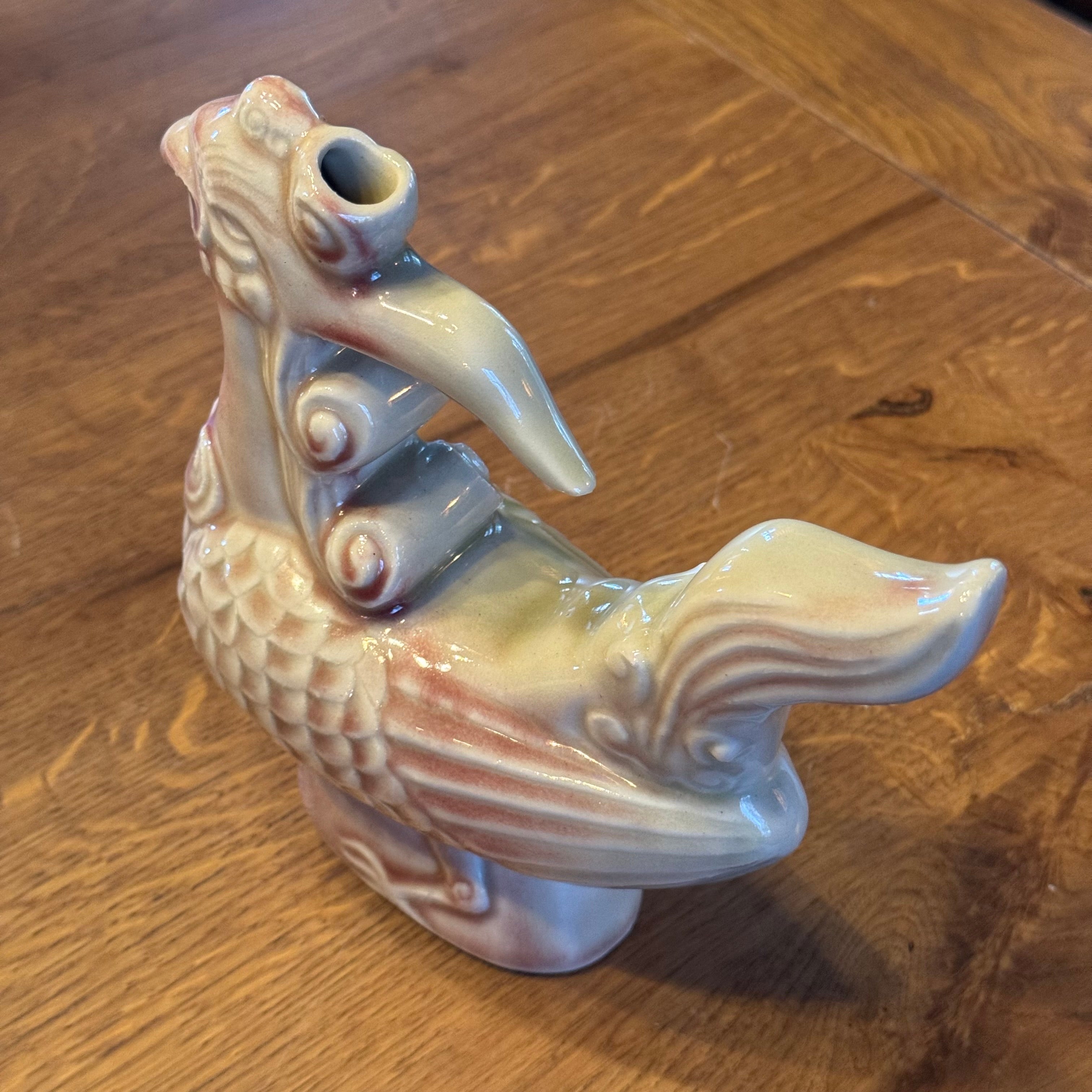 Phoenix-Keramikkrug – cremefarbene bis rosafarbene Glanzglasur, 20. Jahrhundert