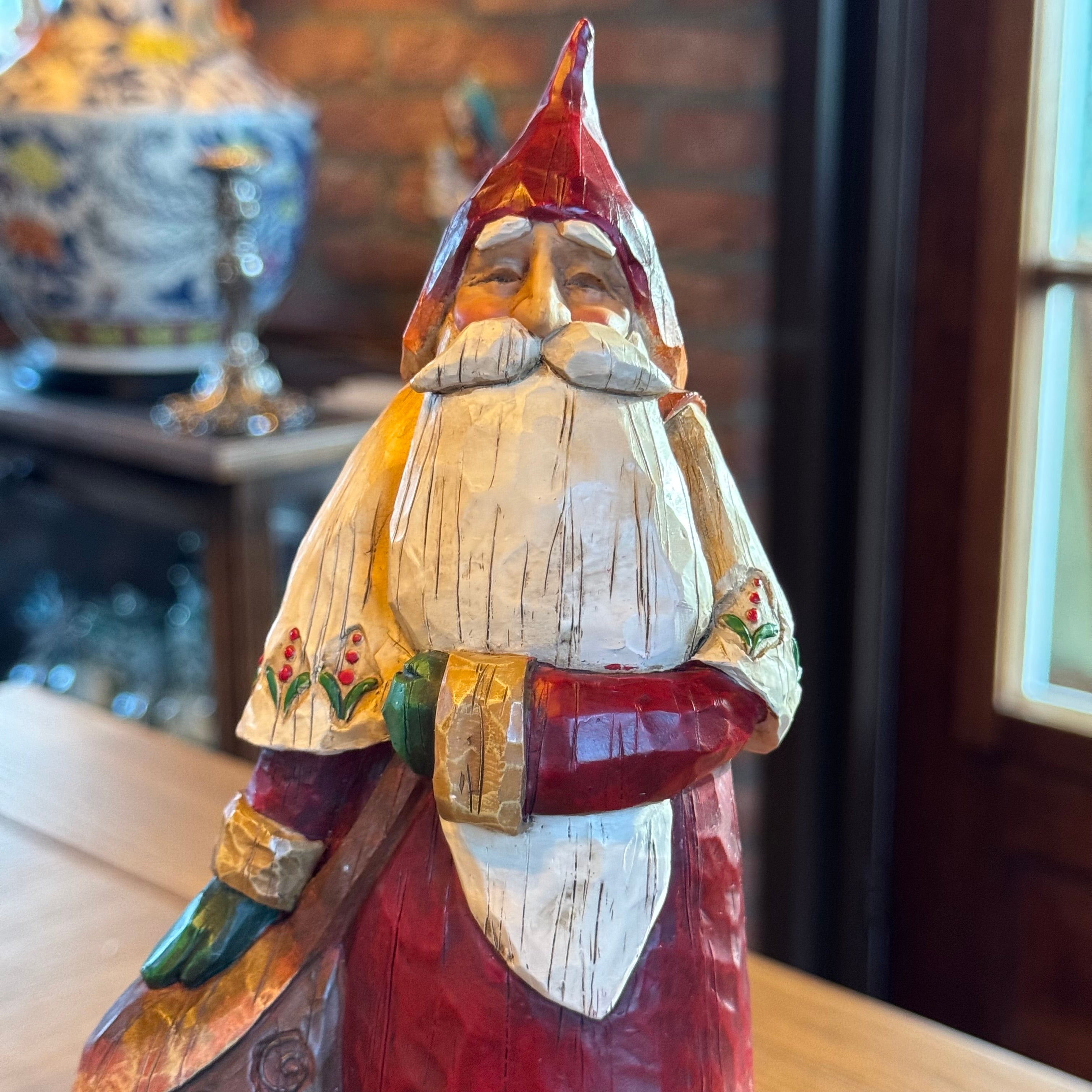 Set mit 2 Jim Shore Heartwood Creek Weihnachtsmannfiguren – 2002 – Handbemalt