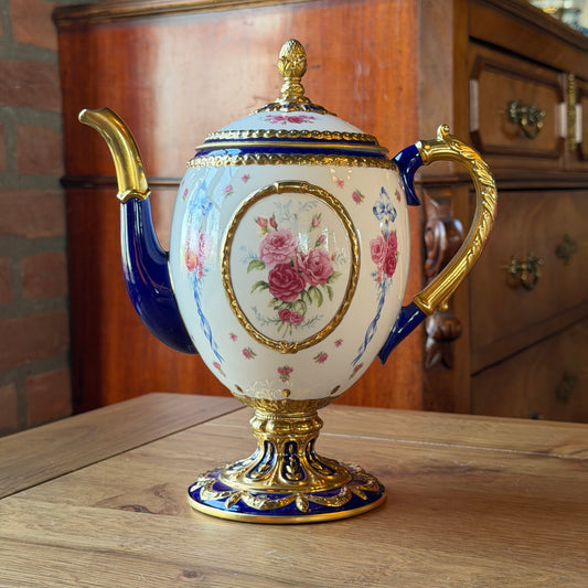 House of Fabergé – The Fabergé Egg Imperial Teapot – decoratieve porseleinen theepot