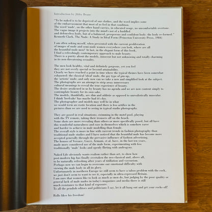 Naked Life – Julian Hargreaves – Mannenfotografie in Luxe Linnen Hardcover (2000)