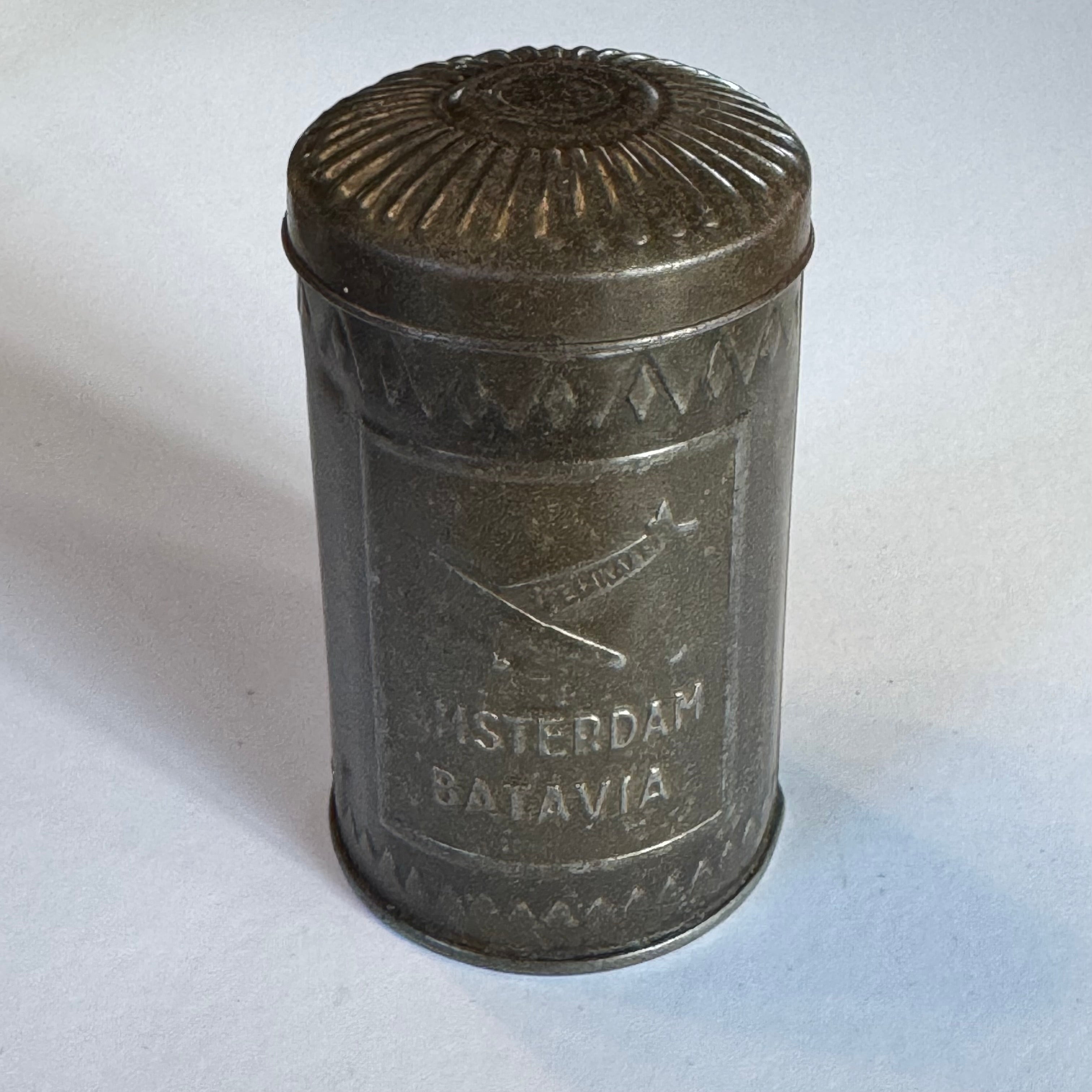 Antique pepper tin – “Black Pepper” Excellent quality, Amsterdam-Batavia