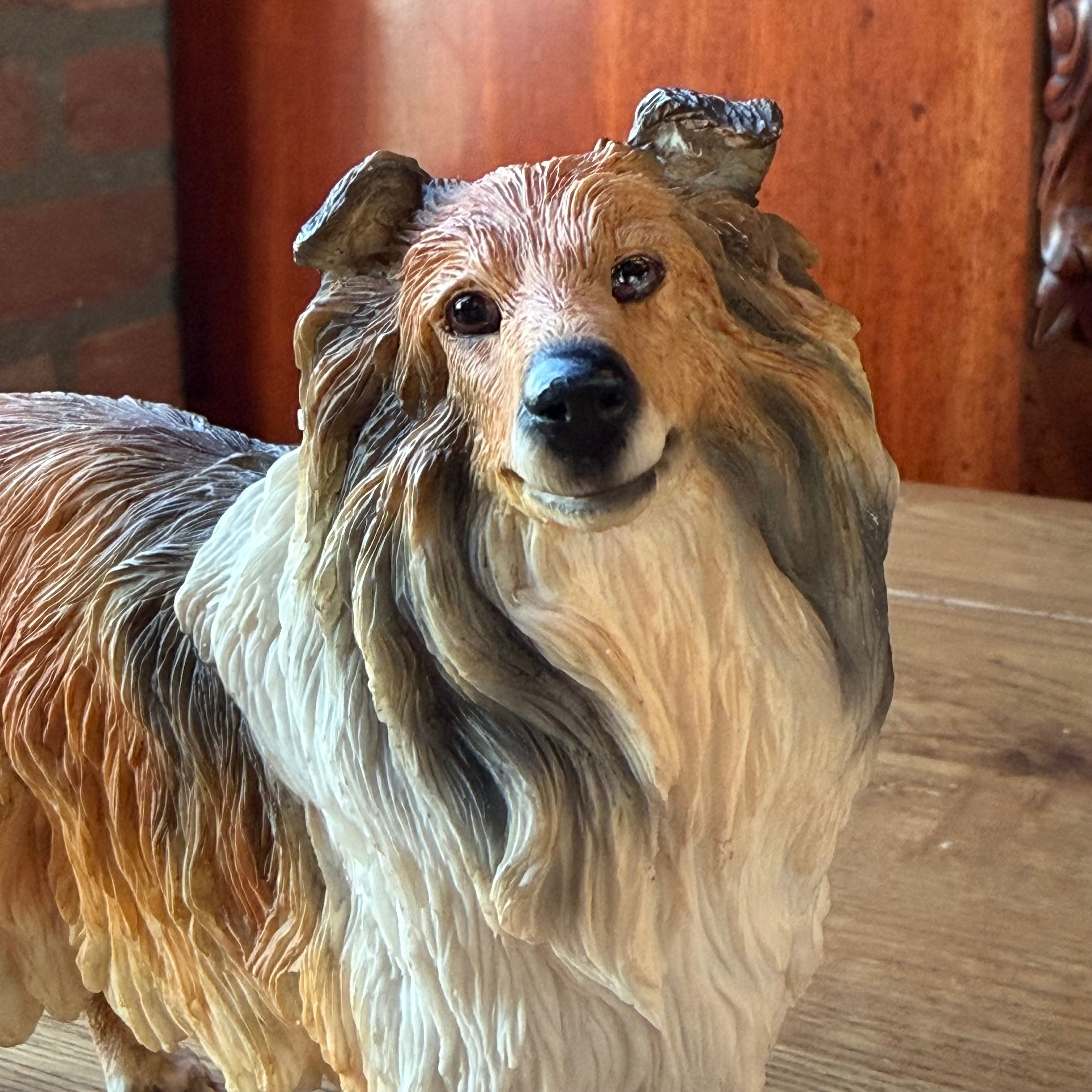 Collie-style dog sculpture – detailed vintage sculpture