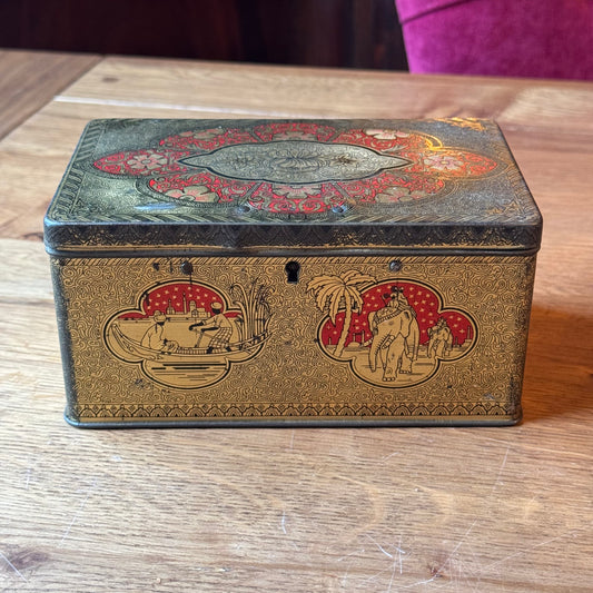 Vintage De Gruyter Chest - Oriental Decor with Elephant &amp; Insert Tray (1930s/1950s)