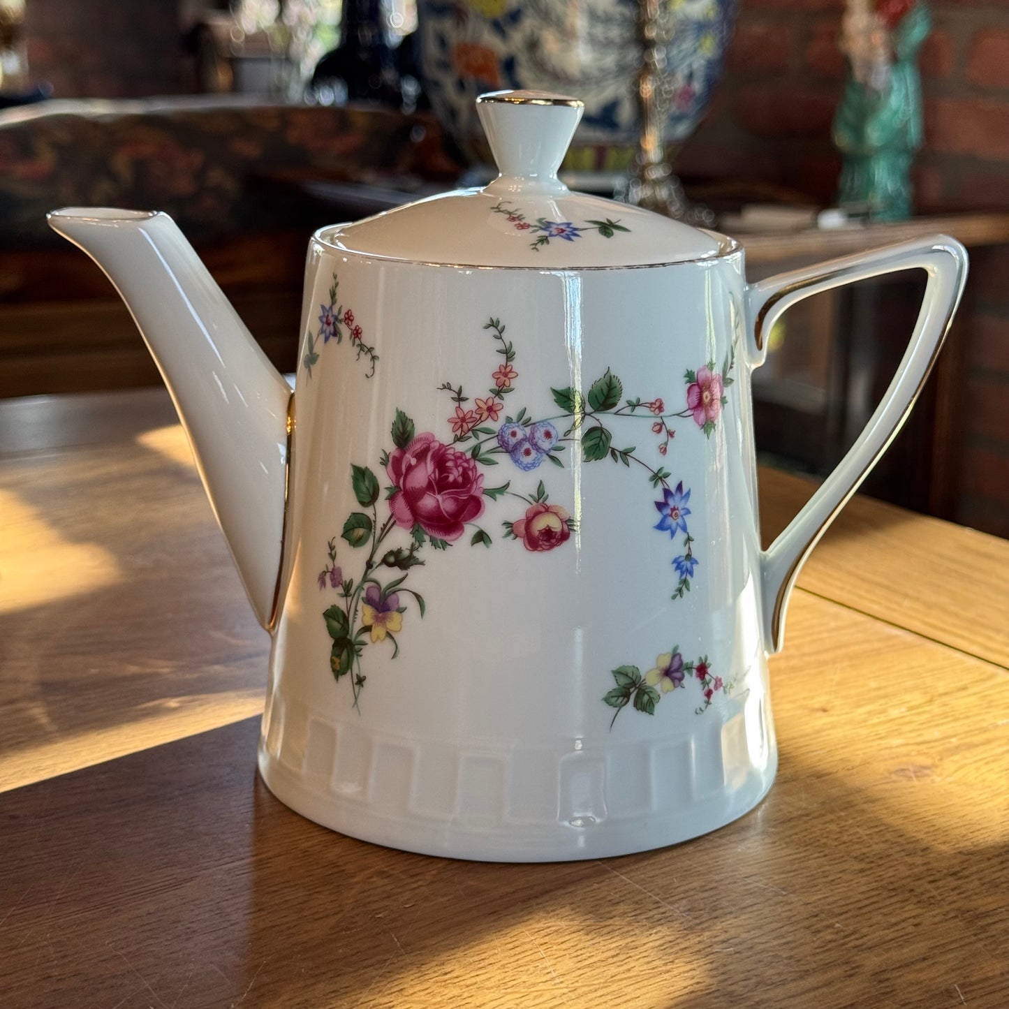 Wawel porseleinen theepot – Polen – bloemendecor met goudaccenten