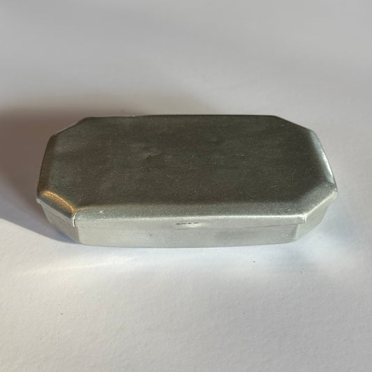 Aluminium pillendoosje of snuifdoos – Art Deco stijl (ca. 1930s–1940s)
