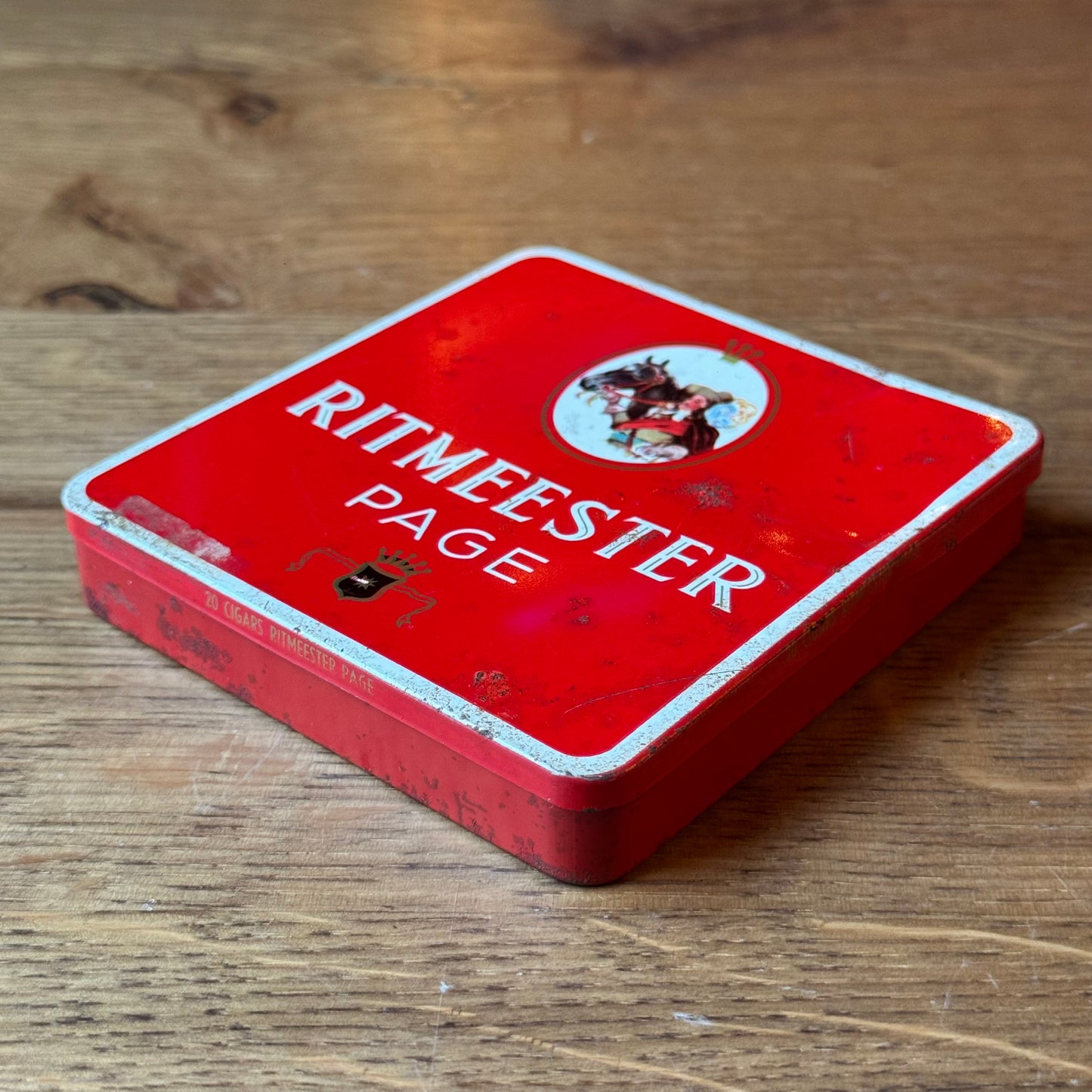Captain Page Cigar Tin – Vintage Red Tin