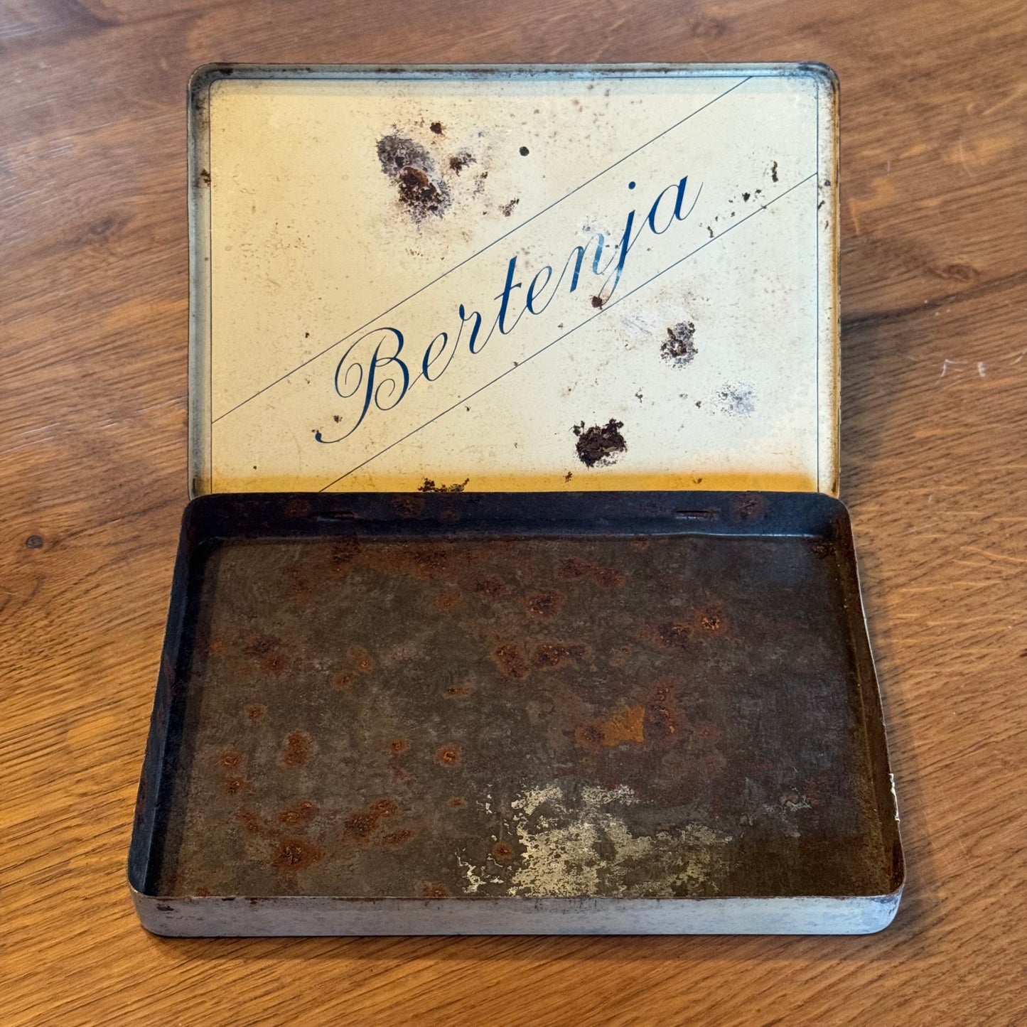 Karel I Bertenja cigar tin – Eindhoven/Reusel – 1950s