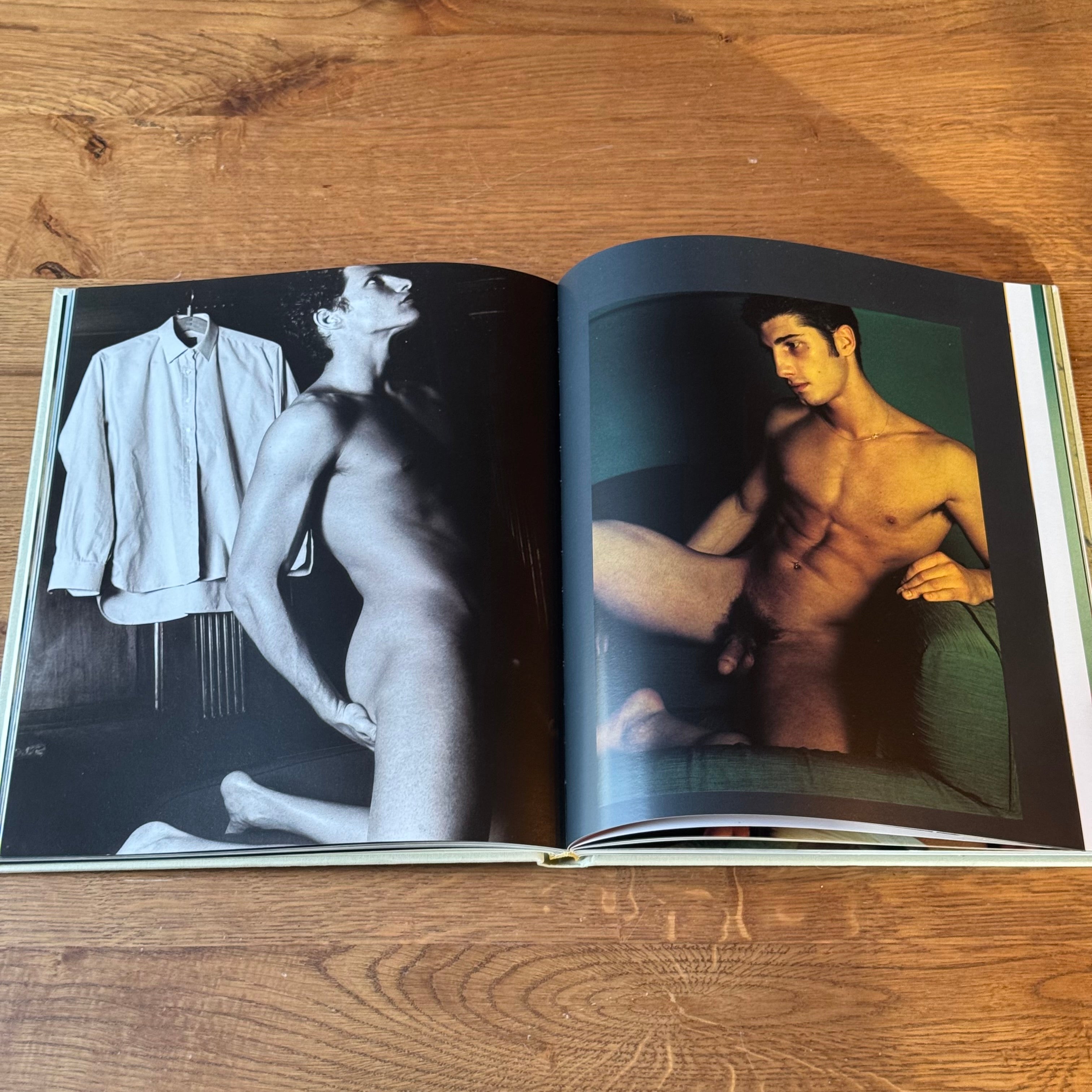 Naked Life – Julian Hargreaves – Male Photography in Luxury Linen Hardcover (2000)