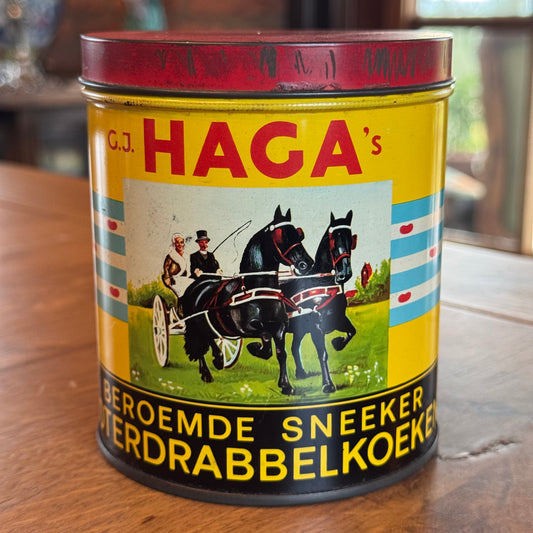 C.J. Haga’s Sneeker Drabbelkoek Blik – Friesland ca. 1950s